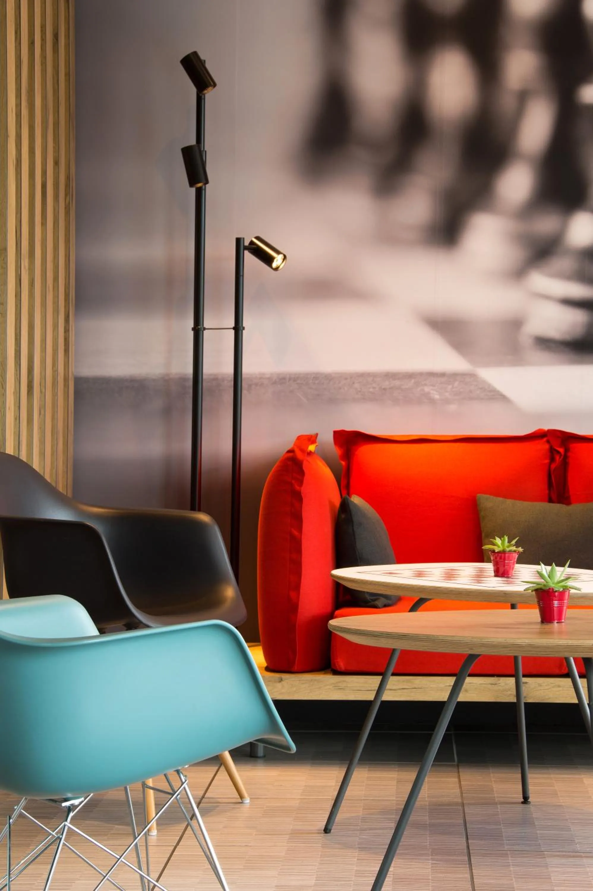 Living room in ibis Montceau les Mines