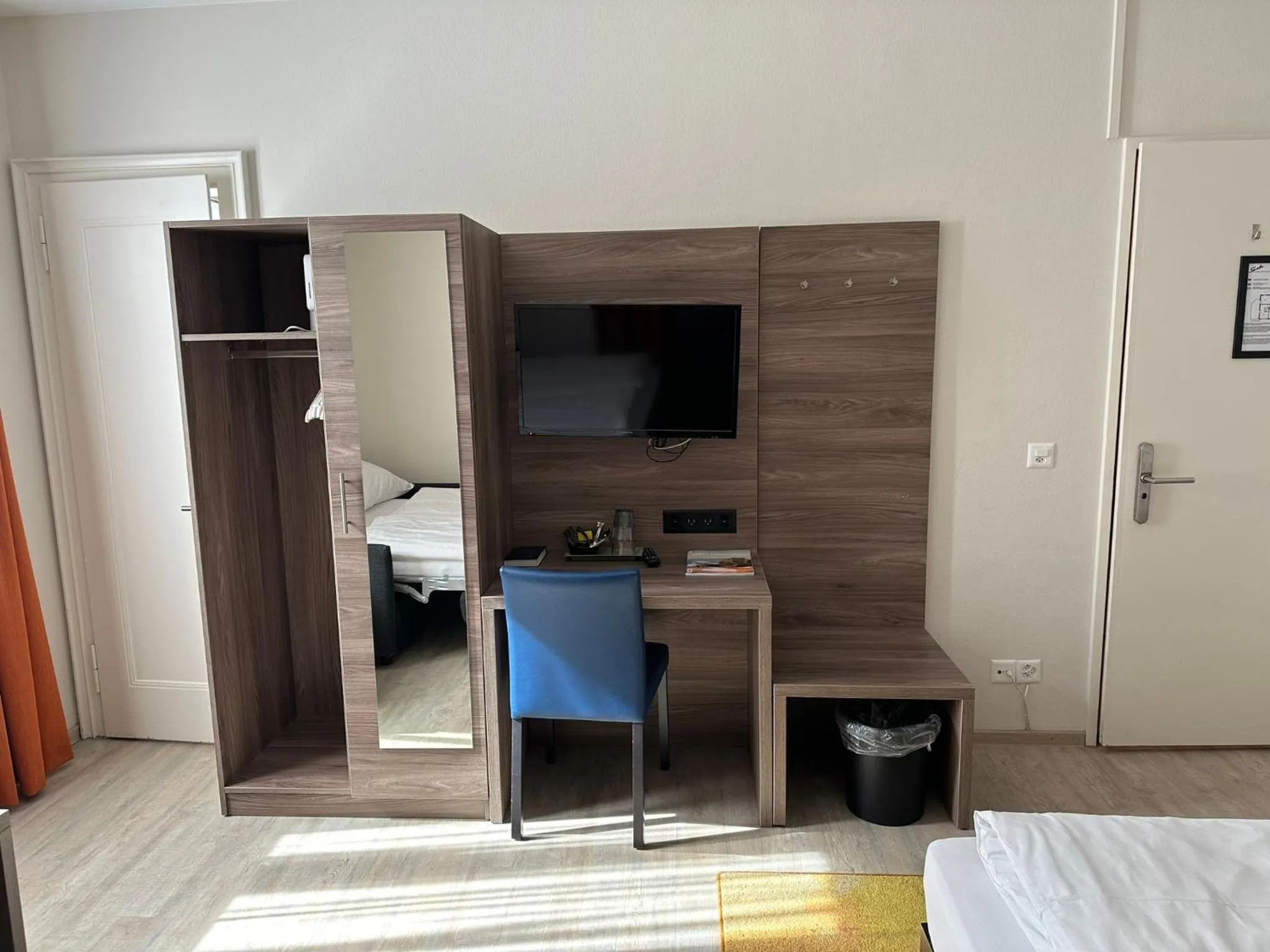 TV and multimedia, Bed in Hotel Spatz