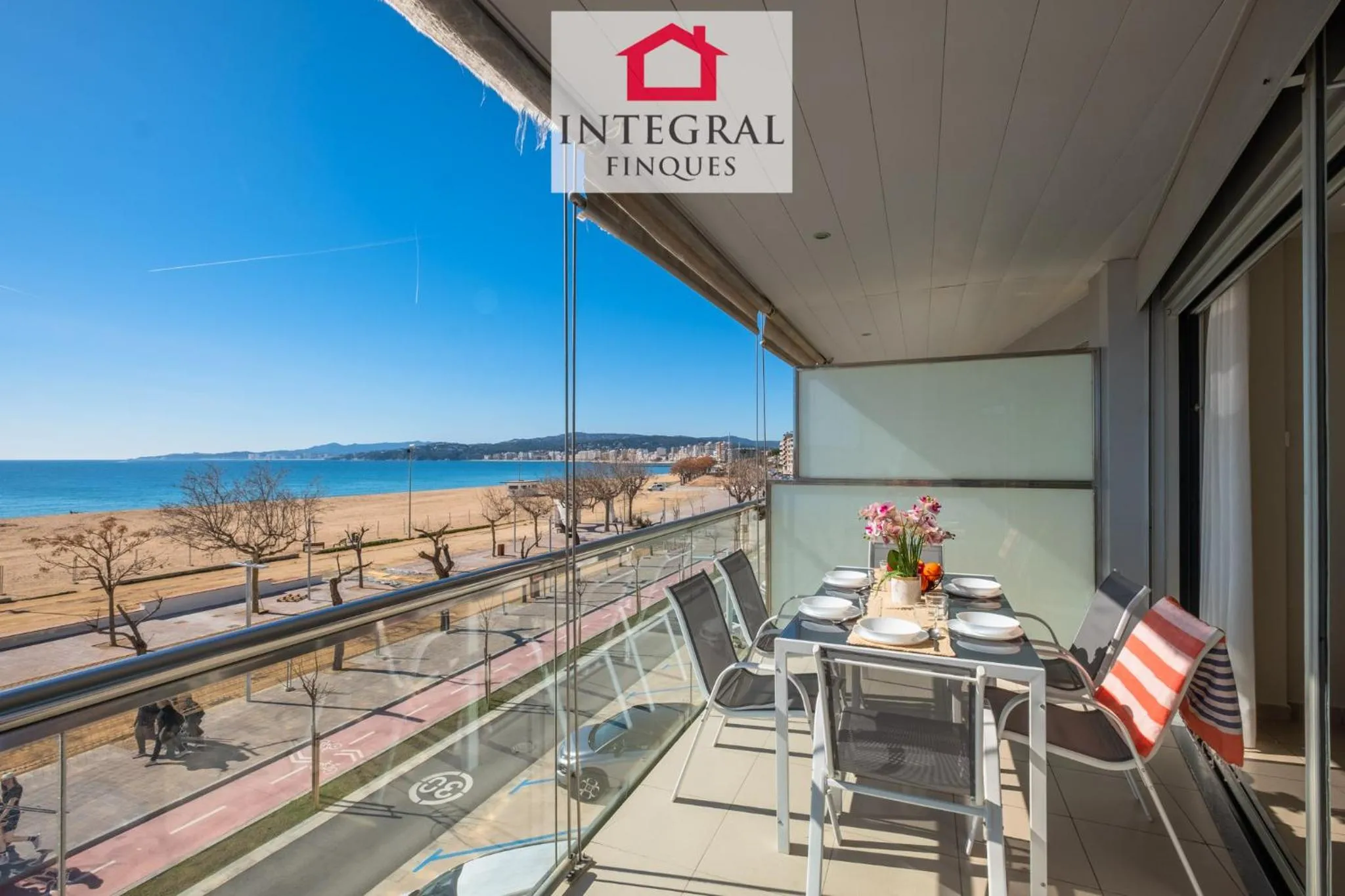 Palamós BeachFront Apartment