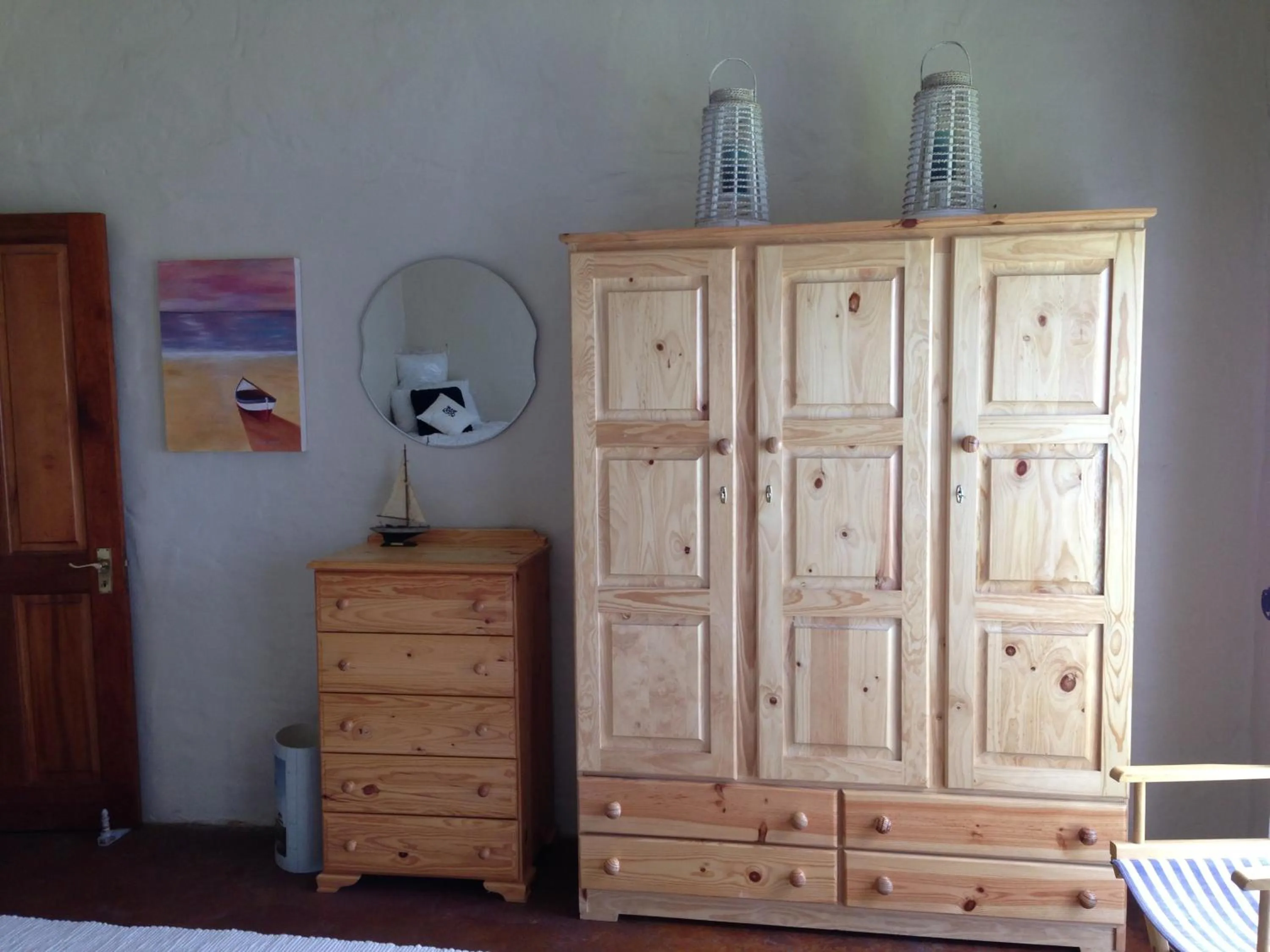 wardrobe in Esperanza Countryside Accomodation