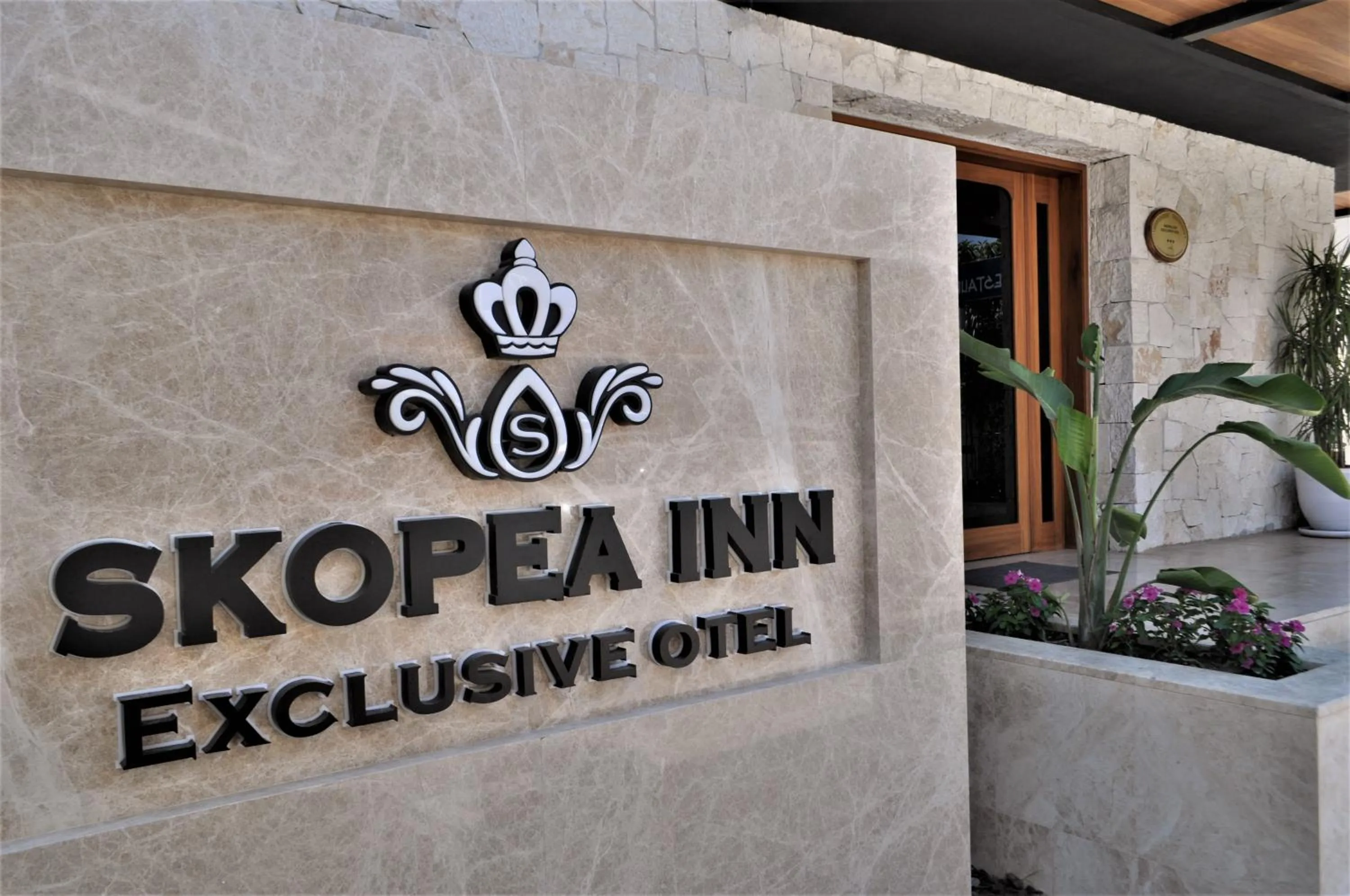 Property building in Skopea Inn Exclusive Hotel