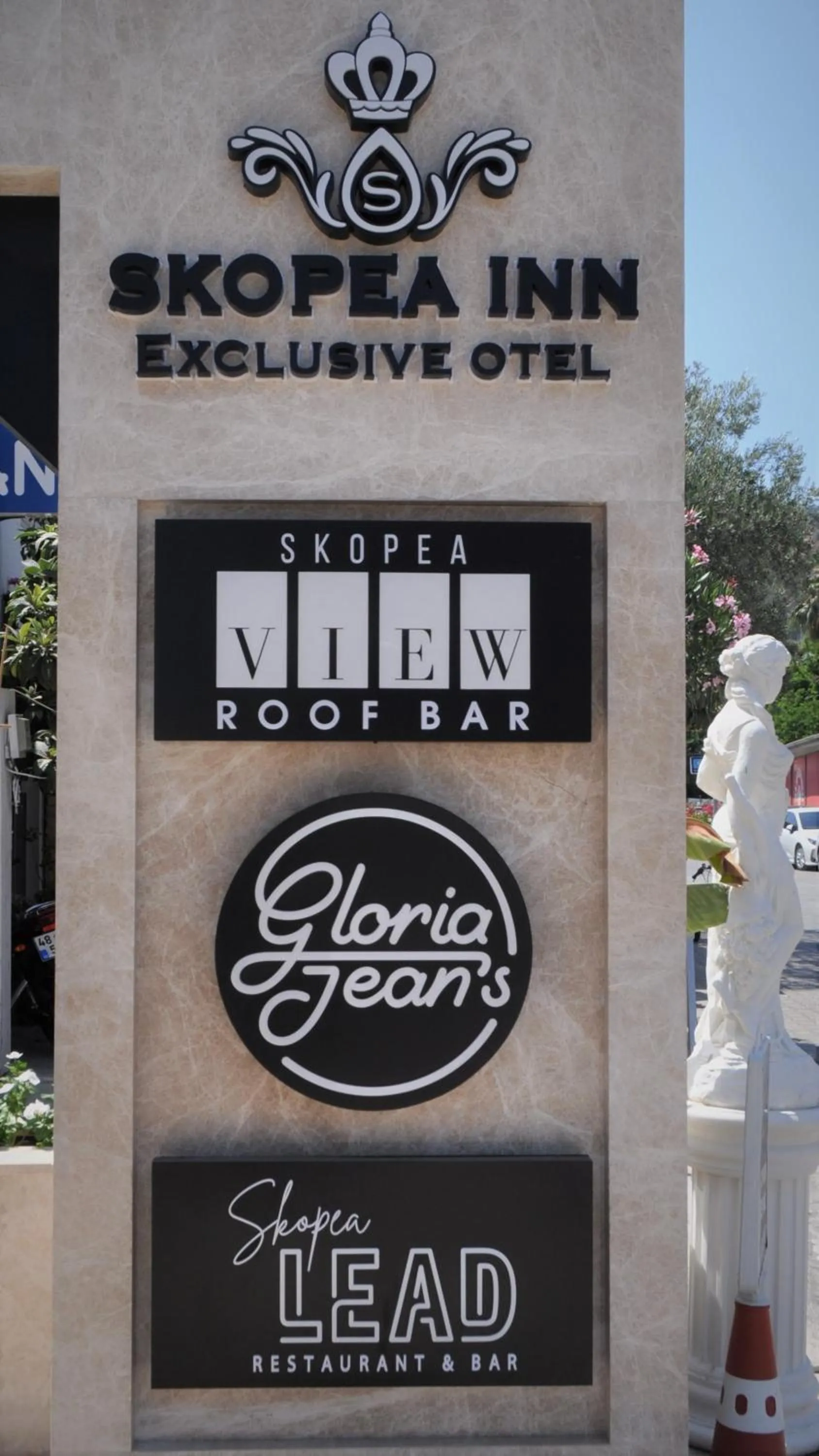 Property building in Skopea Inn Exclusive Hotel