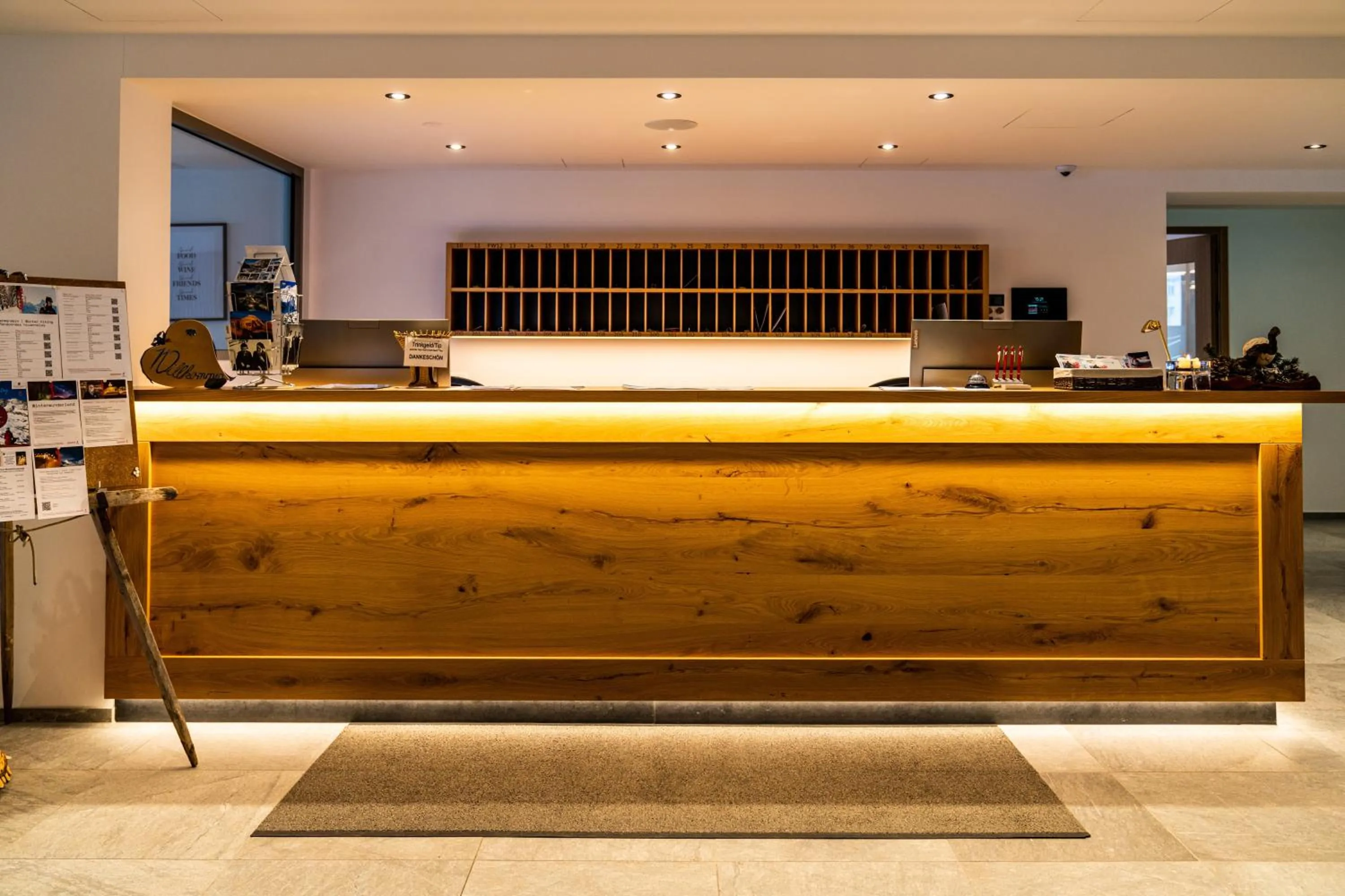 Lobby or reception in Hotel Kristall-Saphir Superior