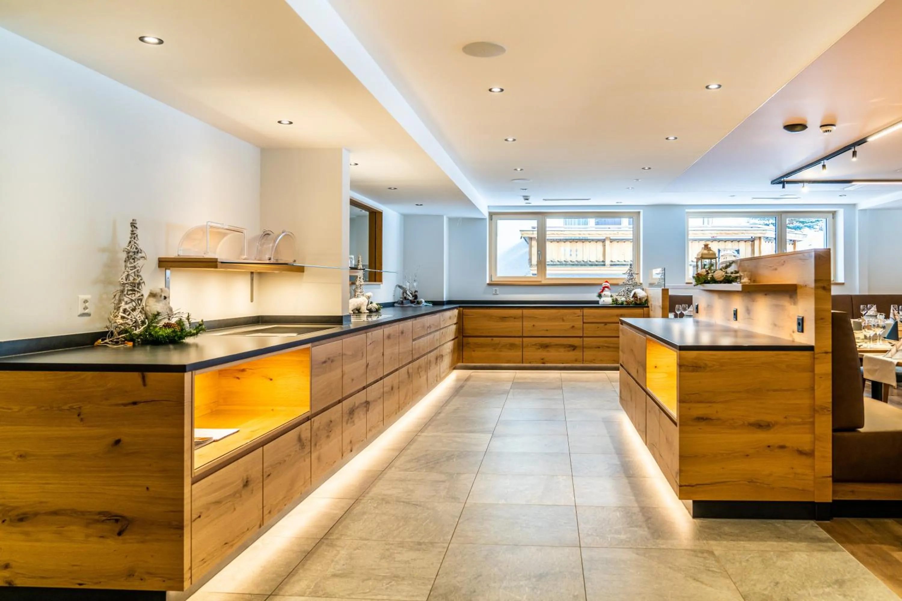 Restaurant/places to eat in Hotel Kristall-Saphir Superior