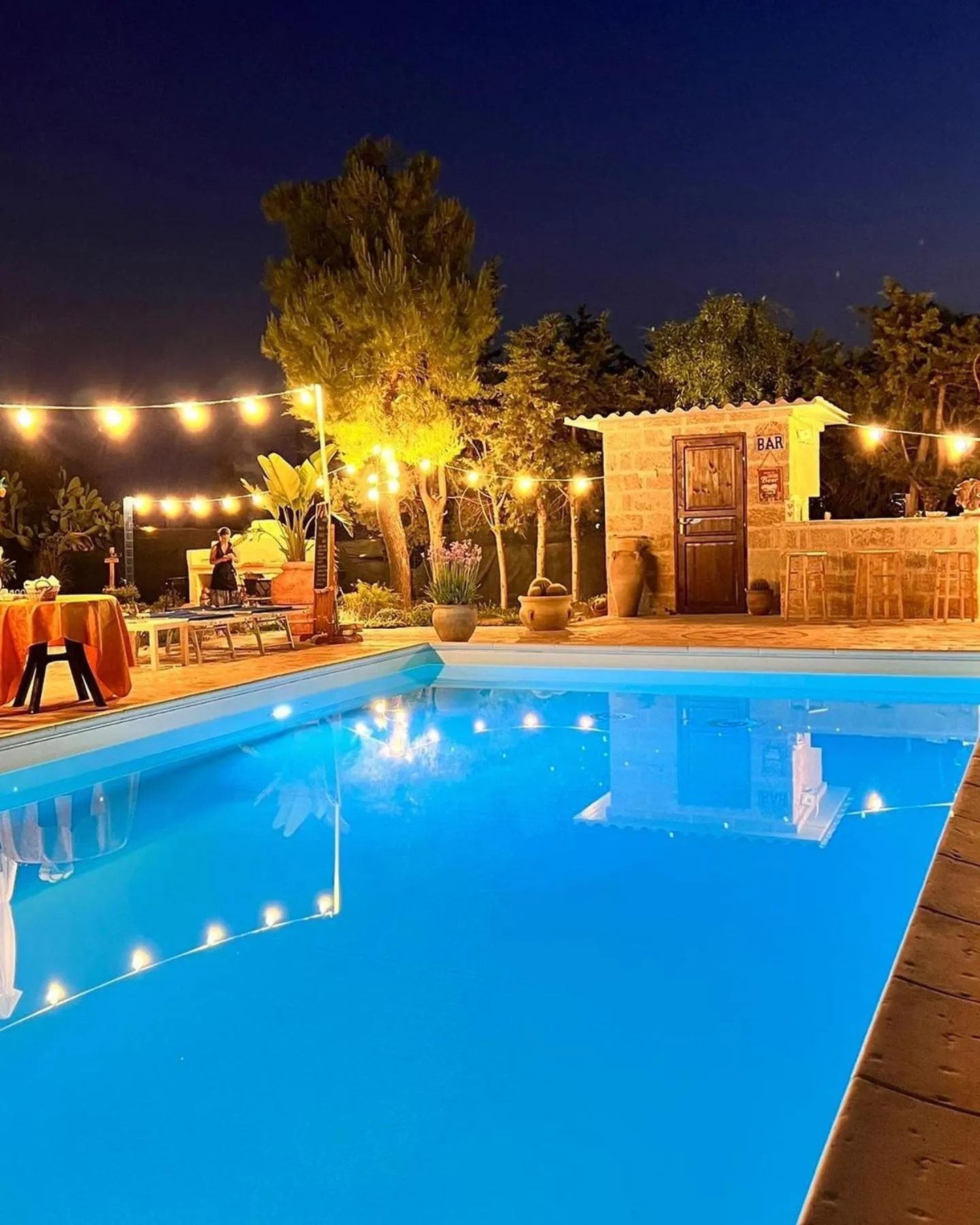 Swimming pool in B&B DOÑA FLOR