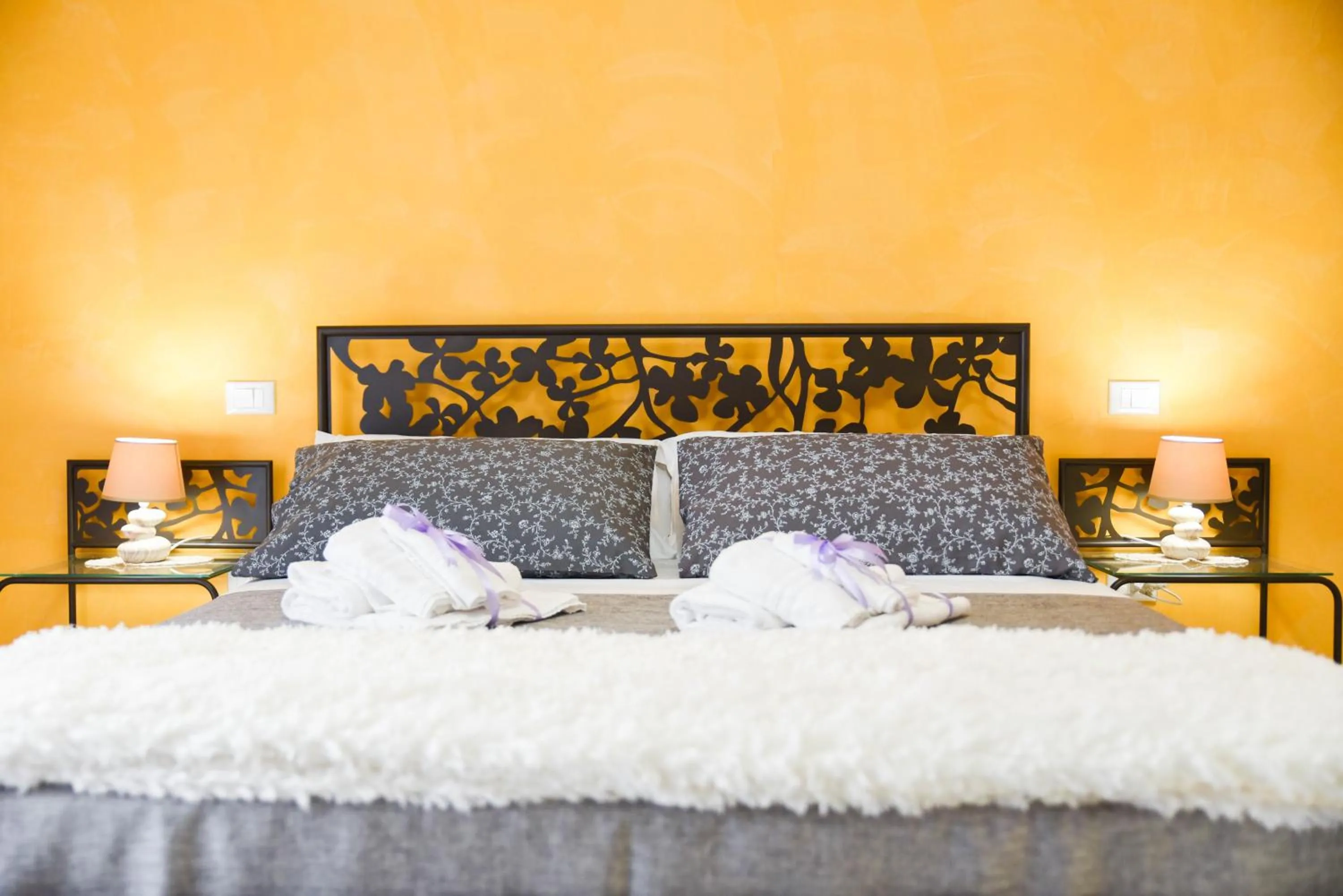 Bedroom, Bed in La Corte di BisMary B&B