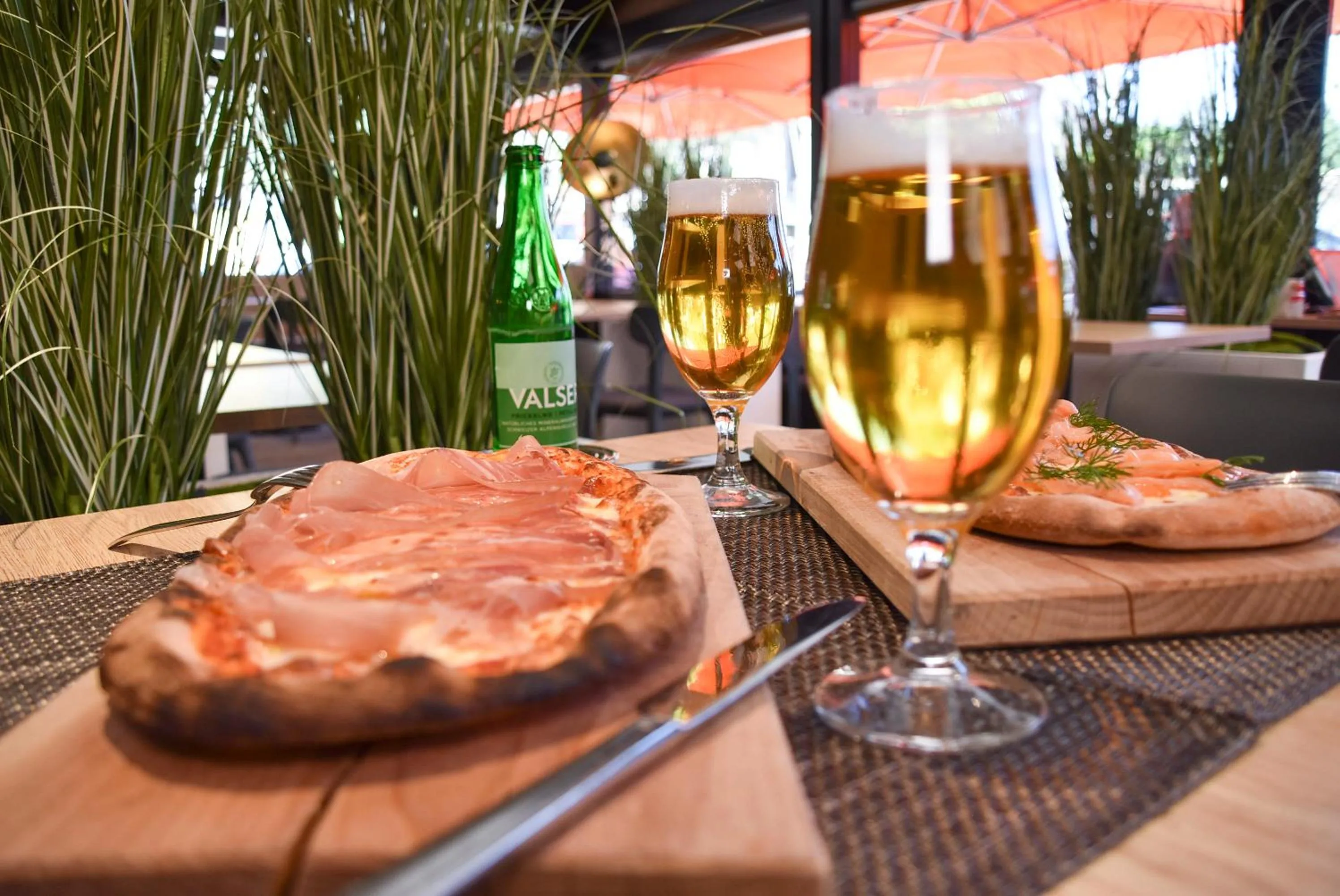 Restaurant/places to eat in Hotel Coronado