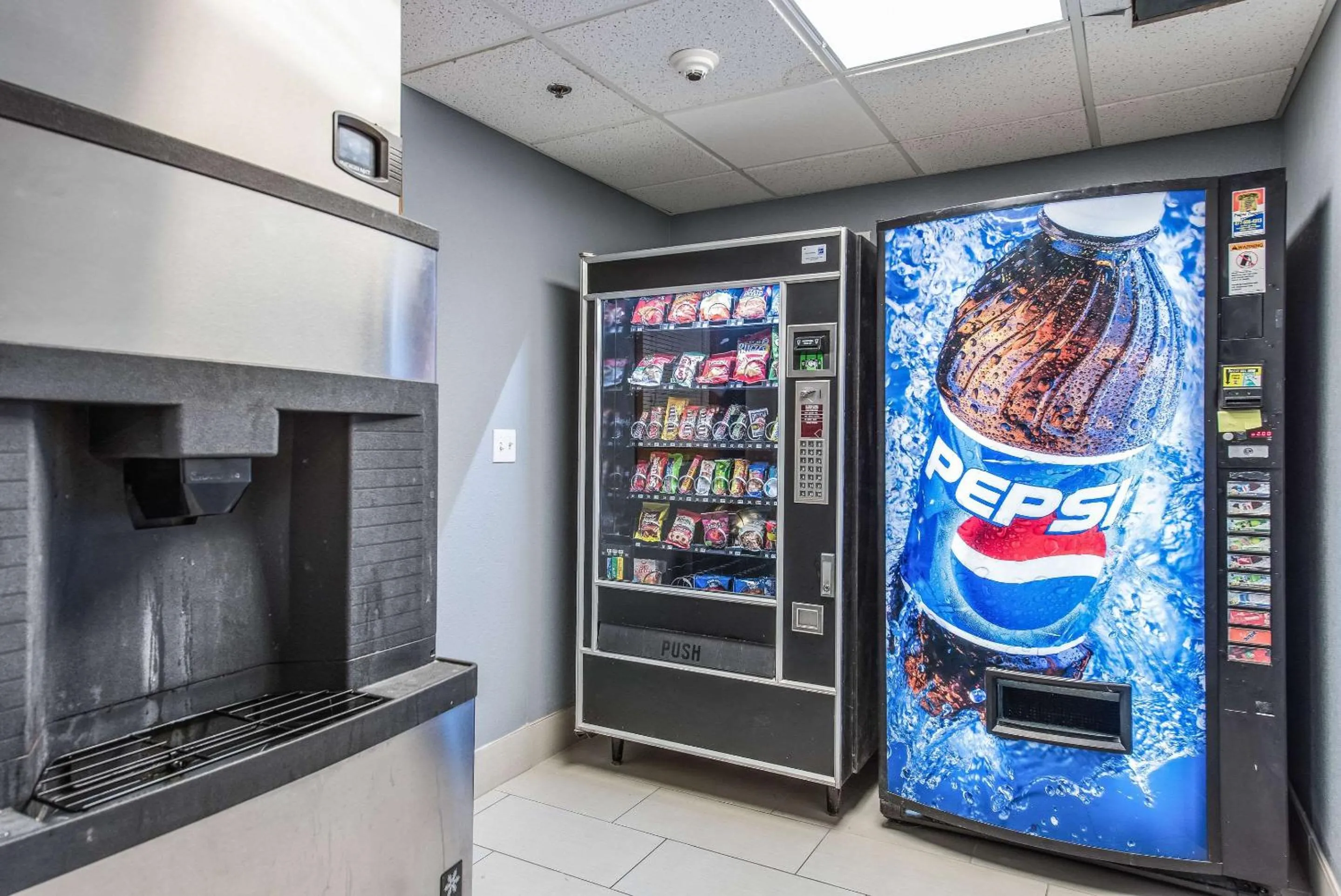 Other, Supermarket/Shops in Quality Inn Owatonna Near Medical Center