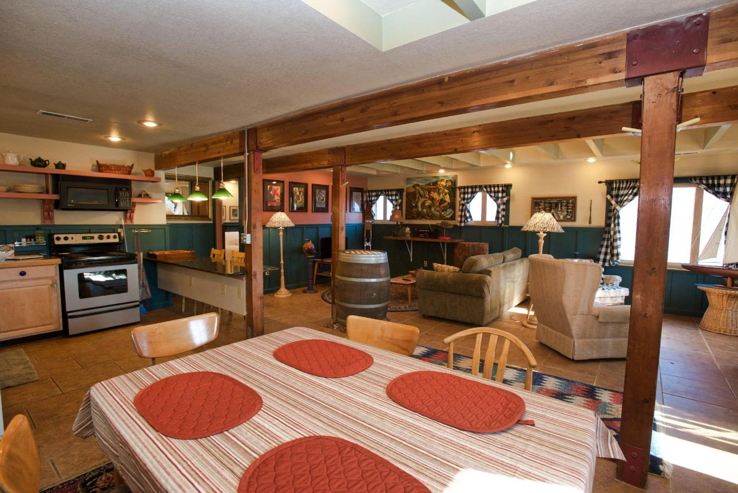 Cottage Inn by Casago McCall - Donerightmanagement