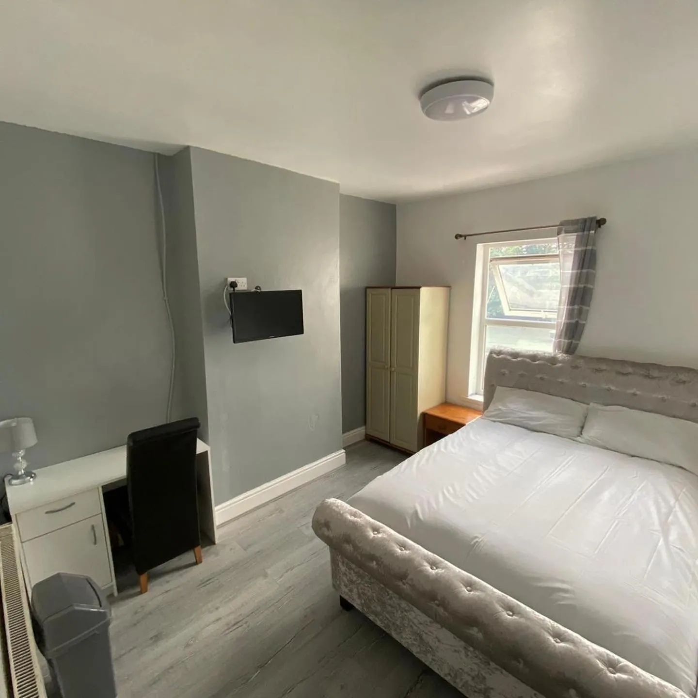 Bed in Glorious catering & Restaurant BnB