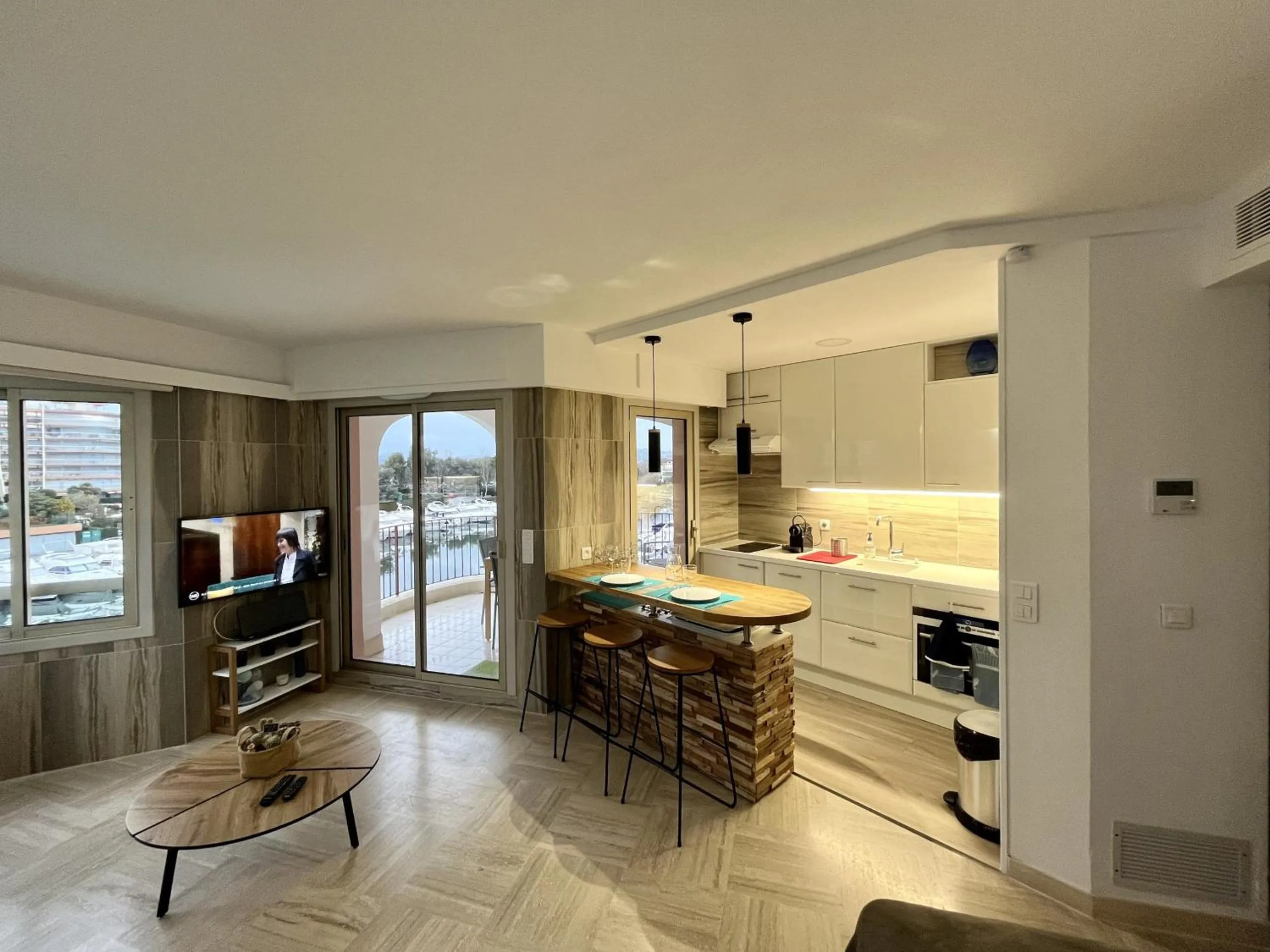 Bedroom in Studio moderne - Port de Mandelieu - Proche Mer