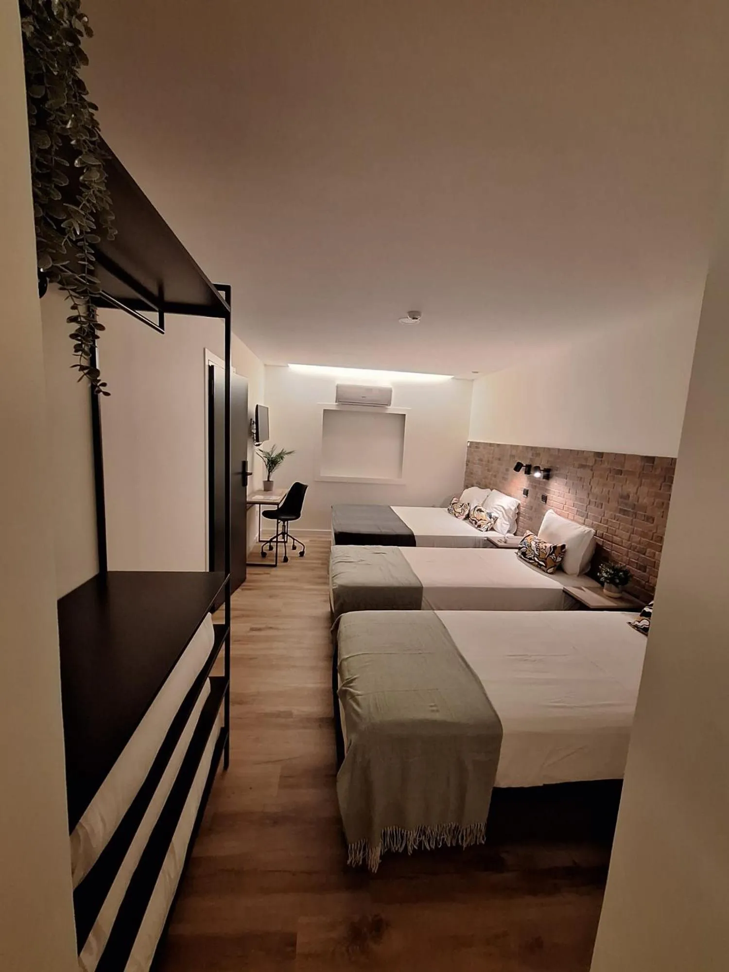 Bed in Hotel Portucalense