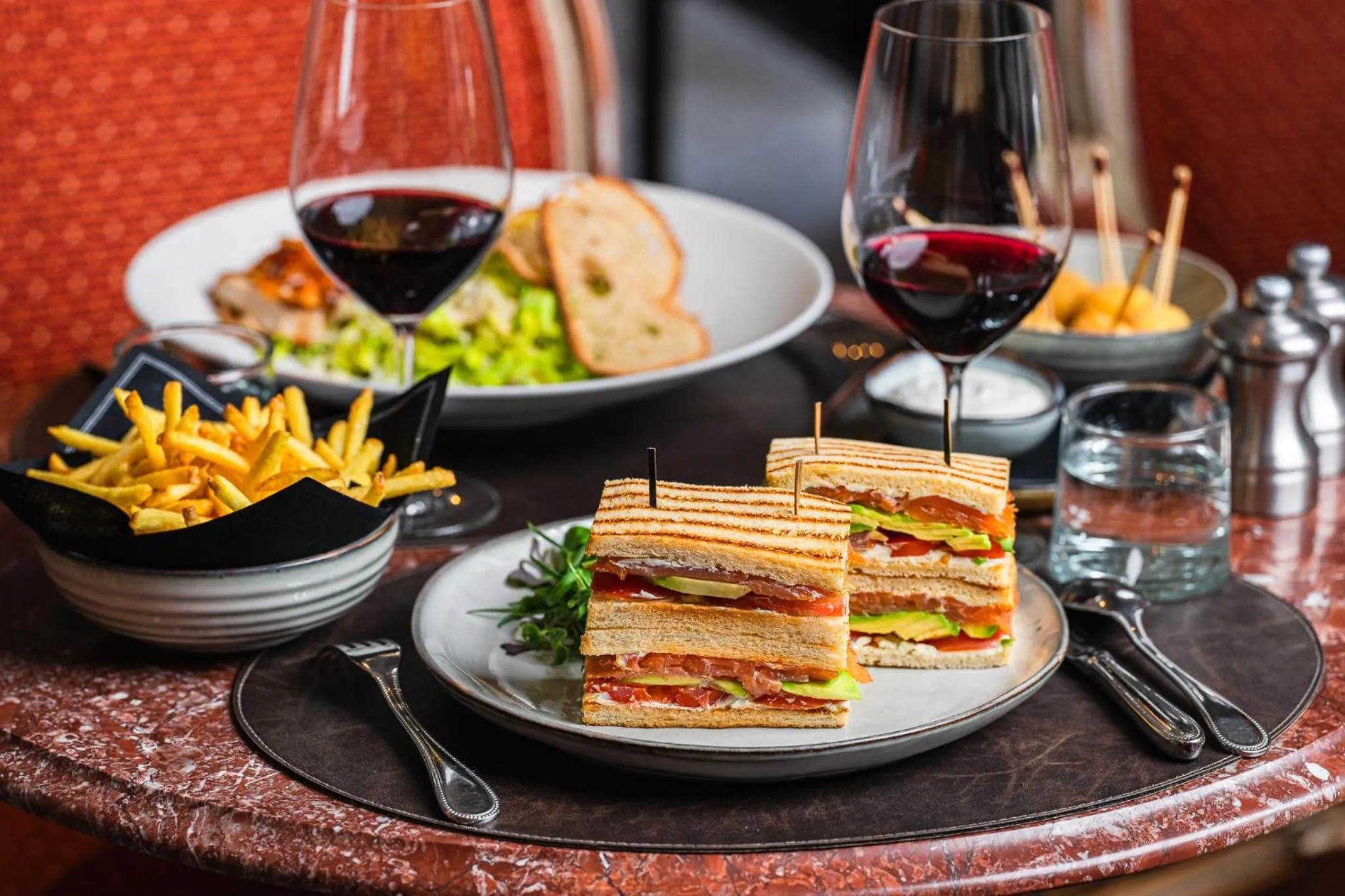 Restaurant/places to eat in Beau-Rivage Genève