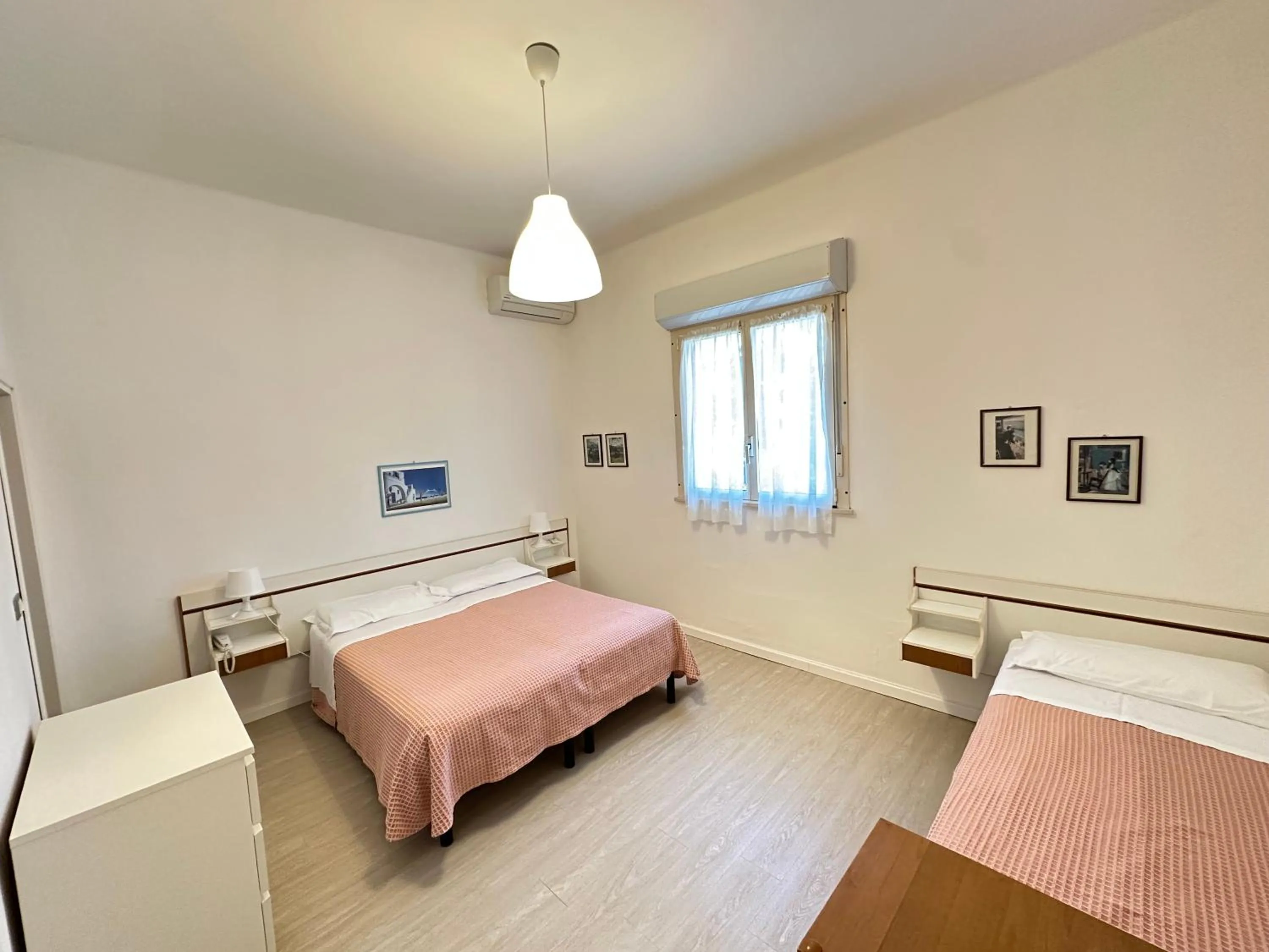 Bed in Hotel Fiorenza