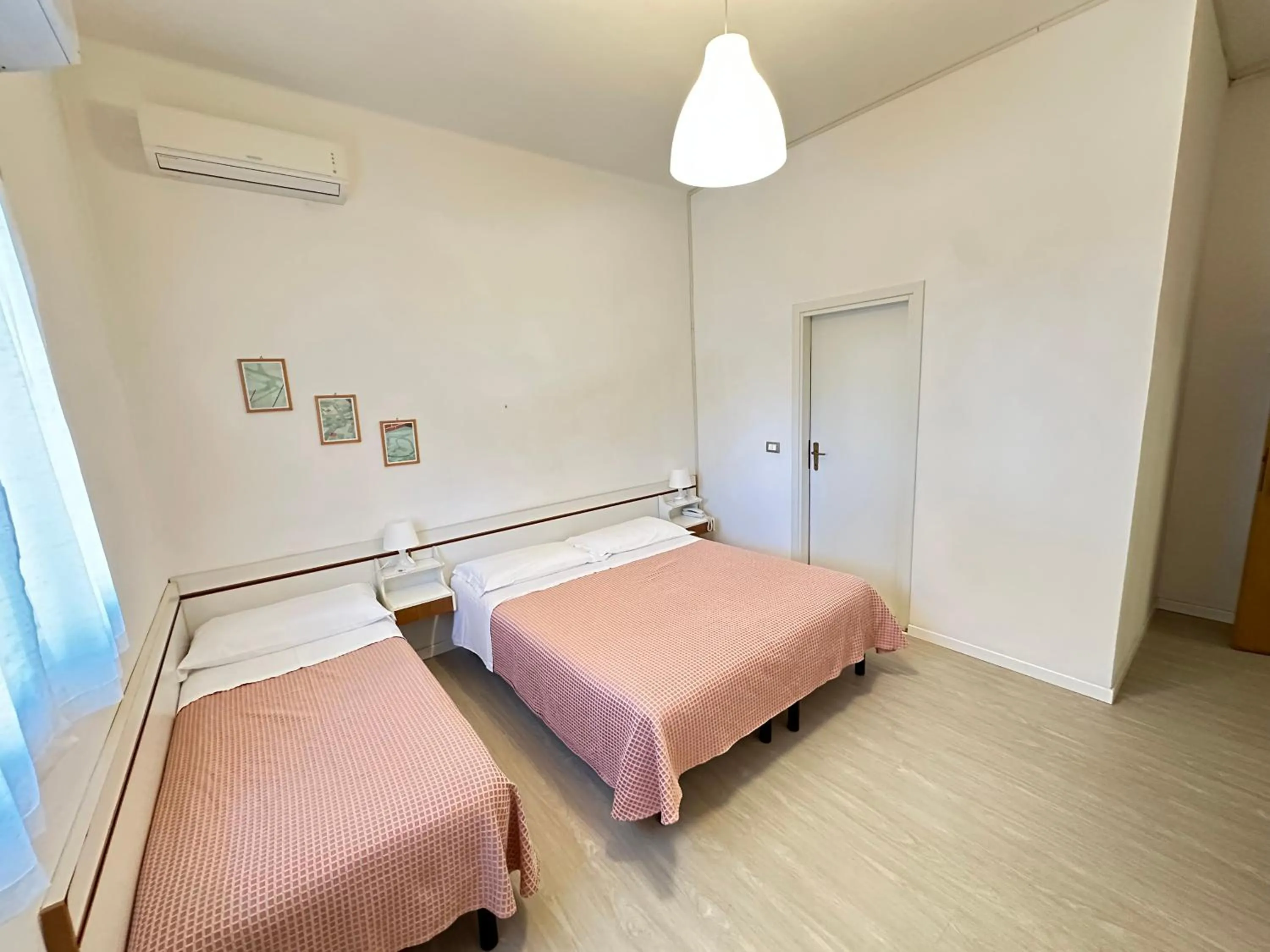 Bed in Hotel Fiorenza