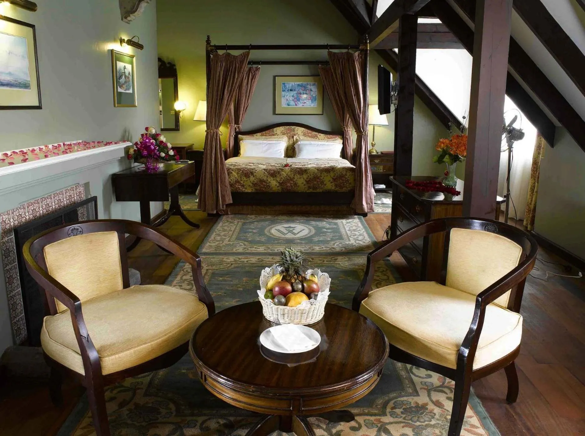 Bed in Windsor Golf Hotel & Country Club