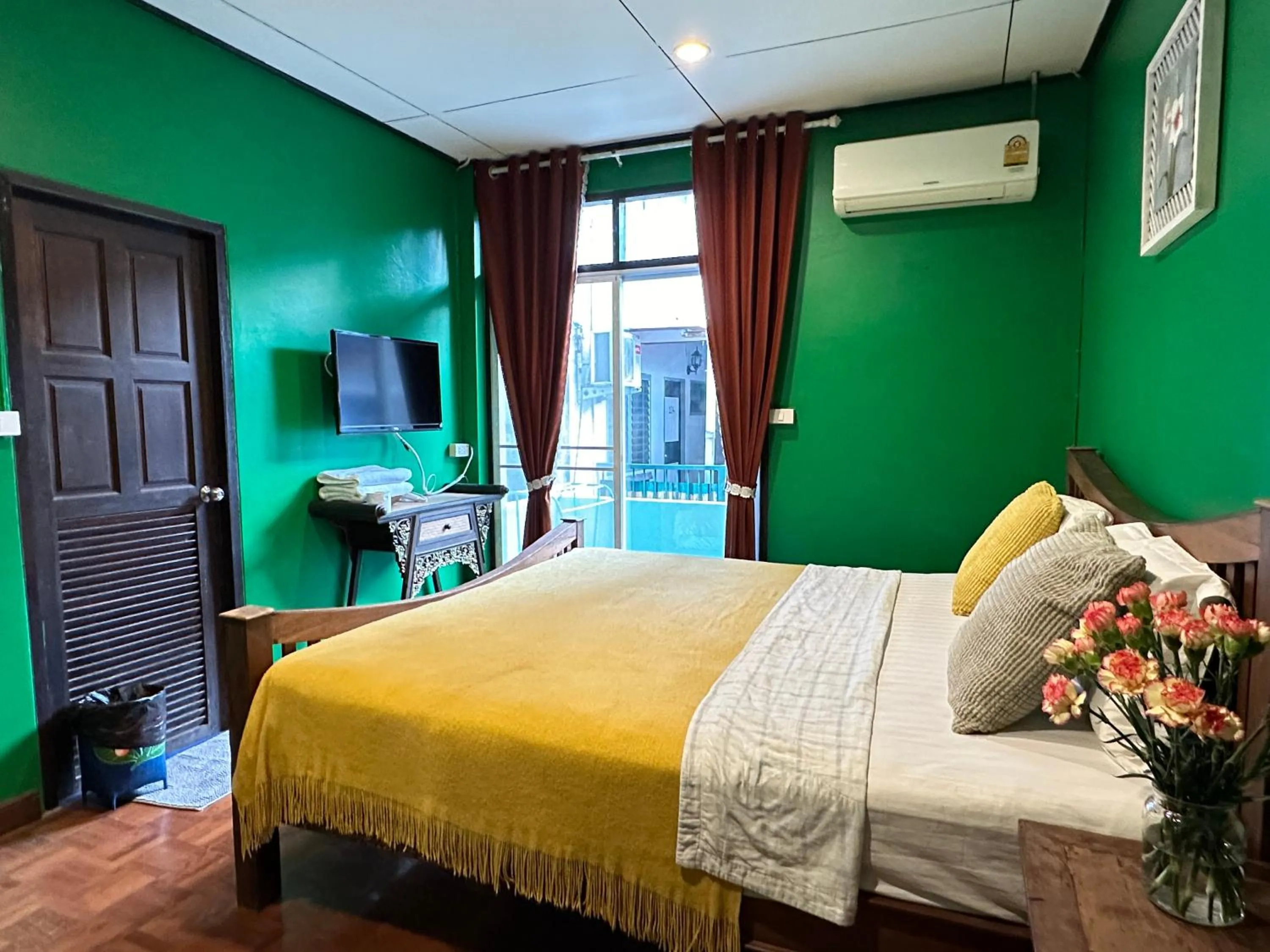 Property logo or sign, Bed in Dream Garden Villa Hotel Night Bazaar ChiangMai