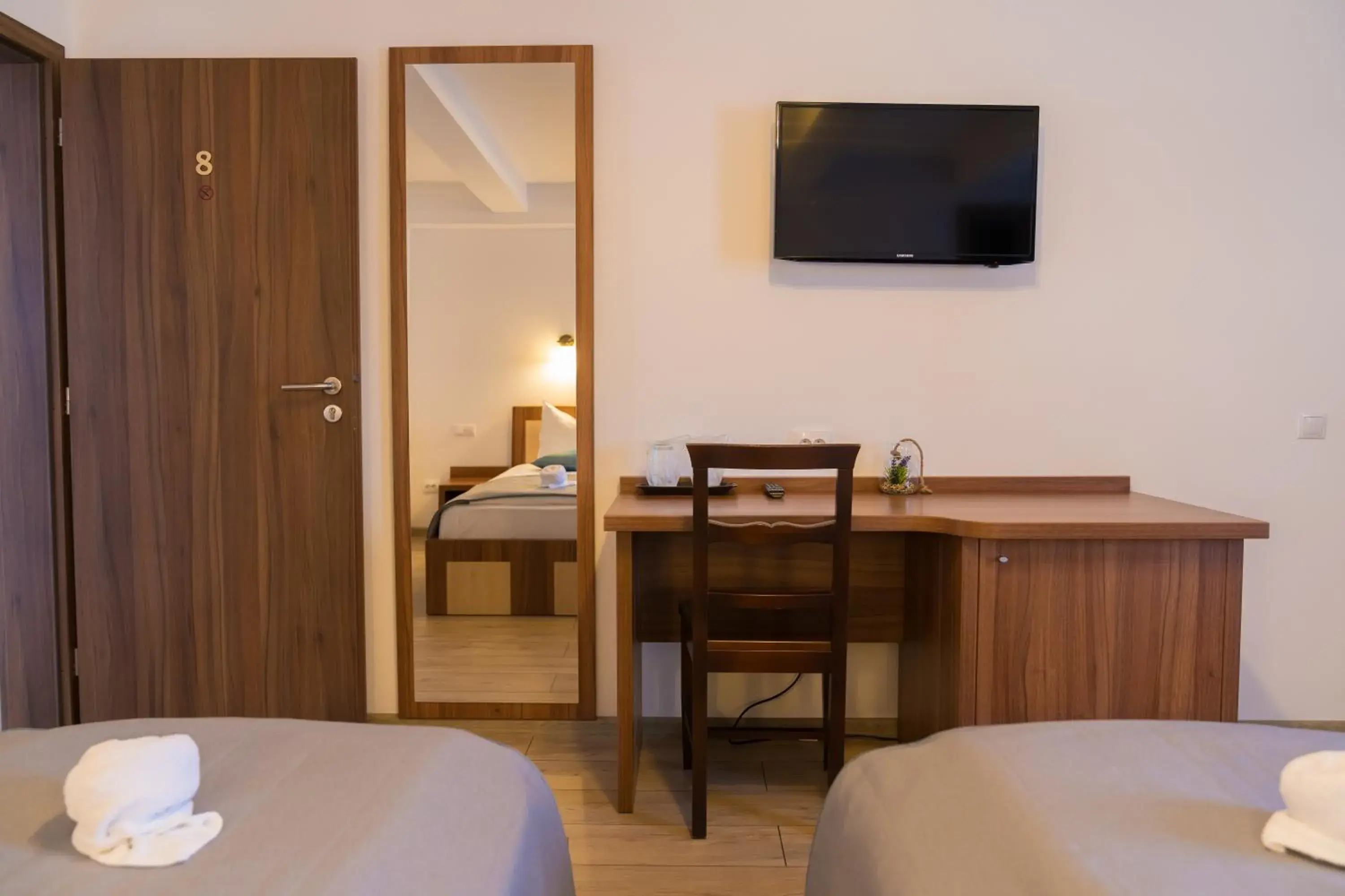 Twin Room in Pensiunea Transilvania Twin Room in Pensiunea Transilvania