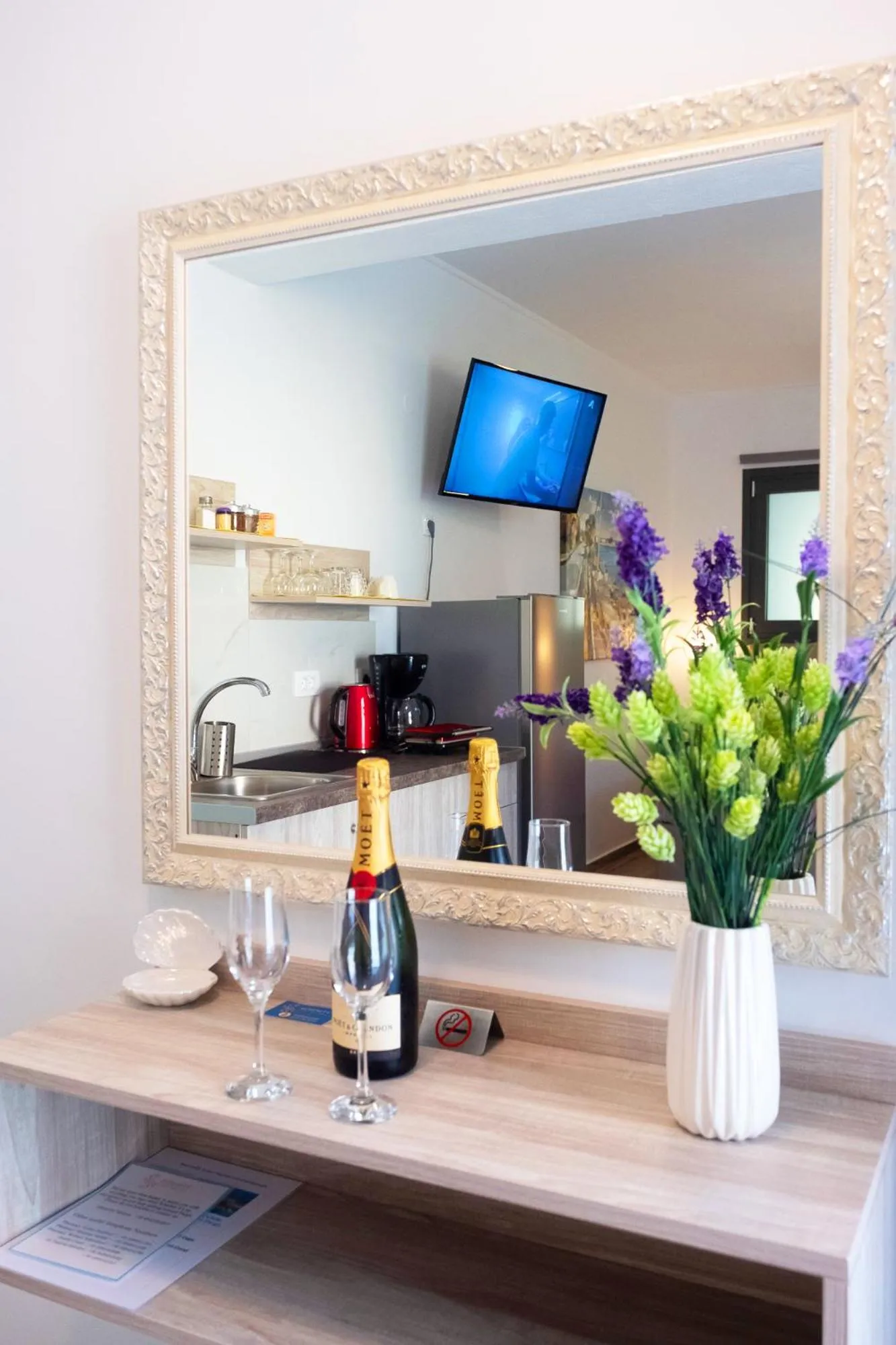 Serenity Luxe Suites