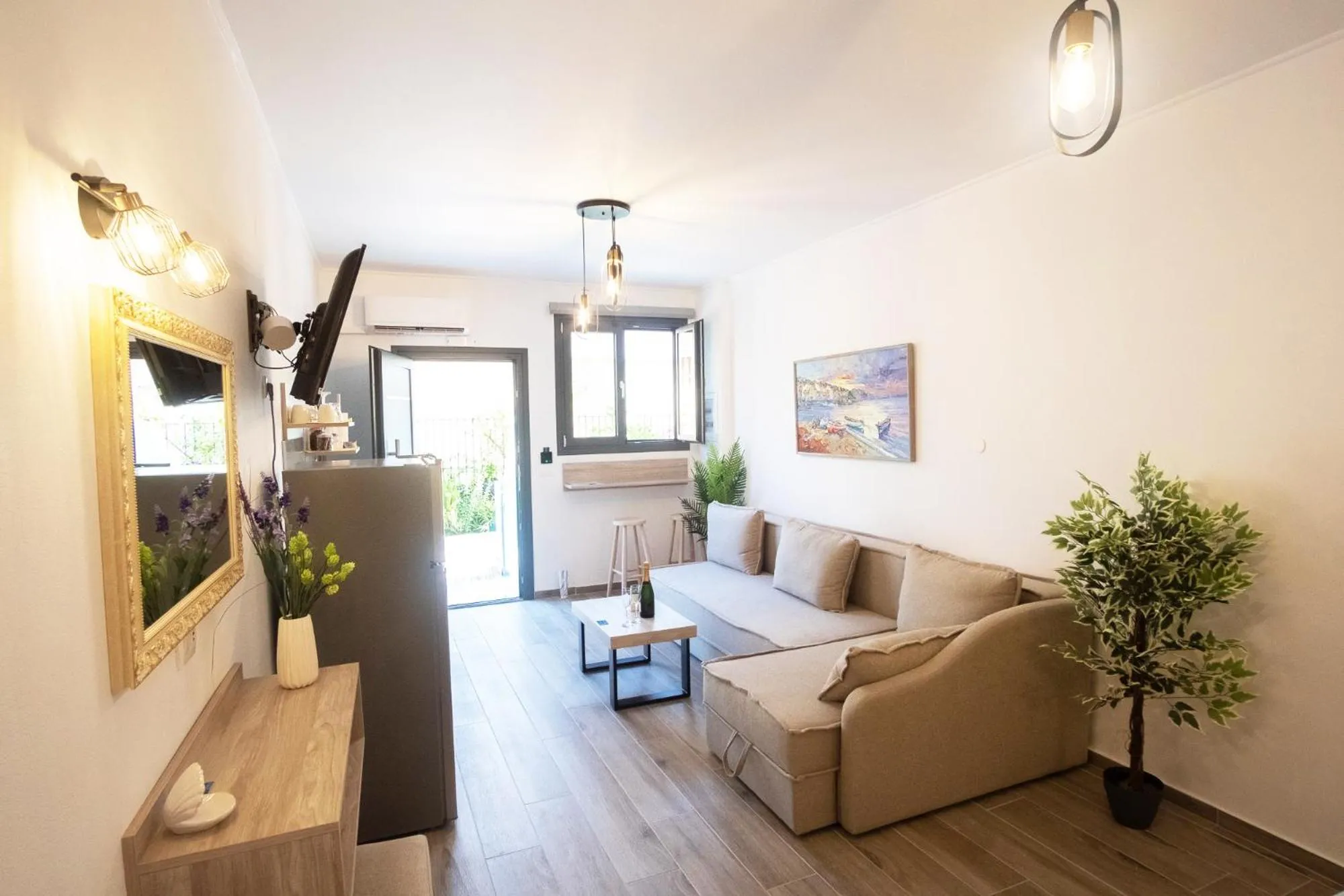 Serenity Luxe Suites