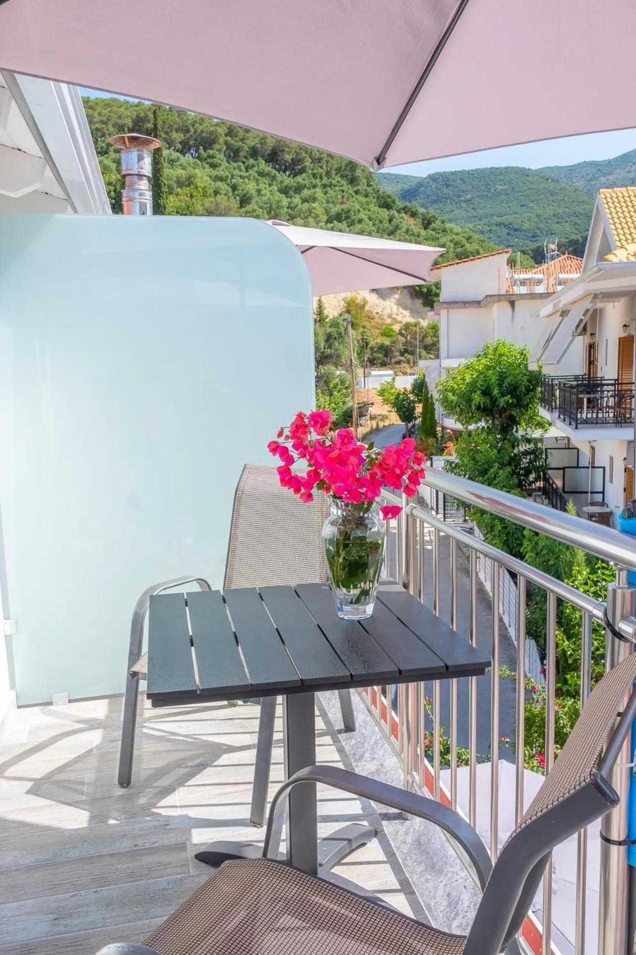 Serenity Luxe Suites