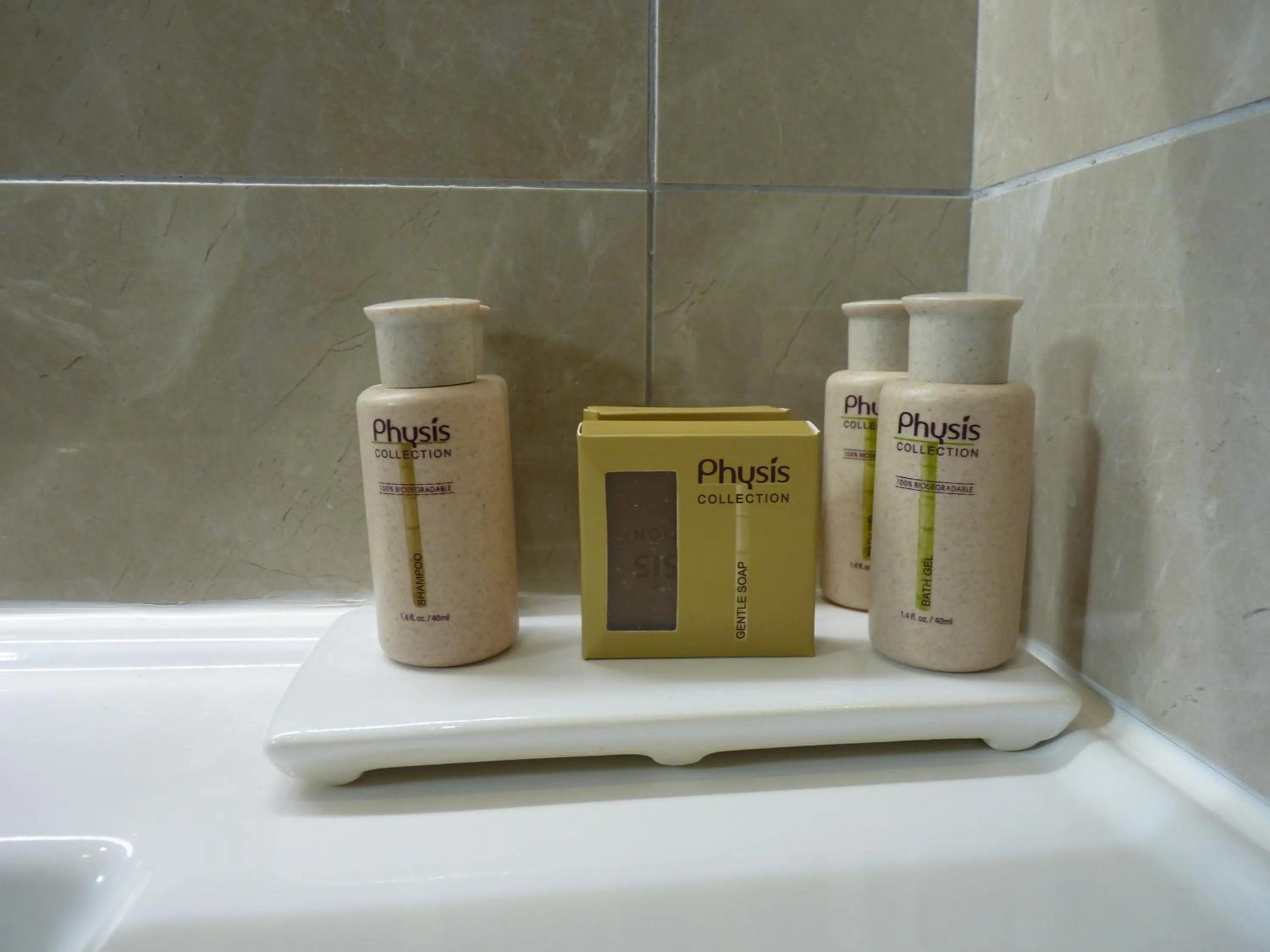 Comfort Suites & Rooms