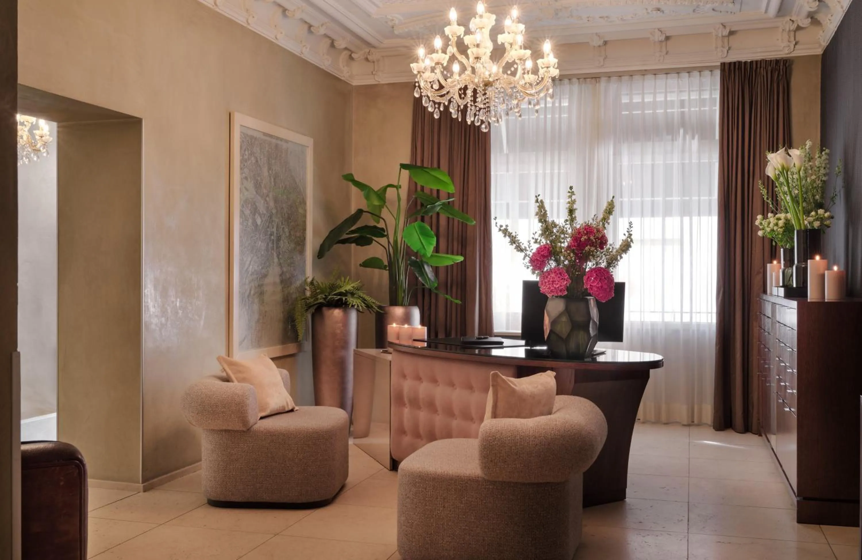 Lobby or reception in Hotel Alden Splügenschloss Zürich - Leonardo Limited Edition