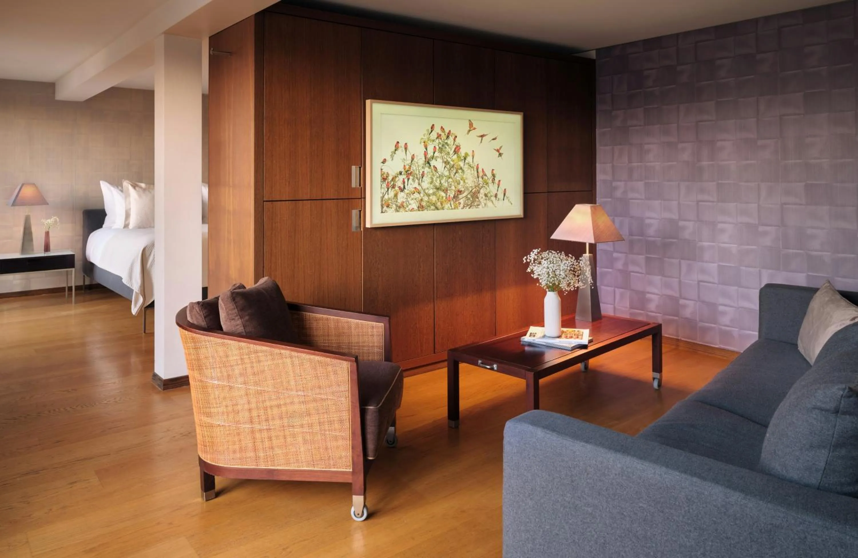 Photo of the whole room in Hotel Alden Splügenschloss Zürich - Leonardo Limited Edition