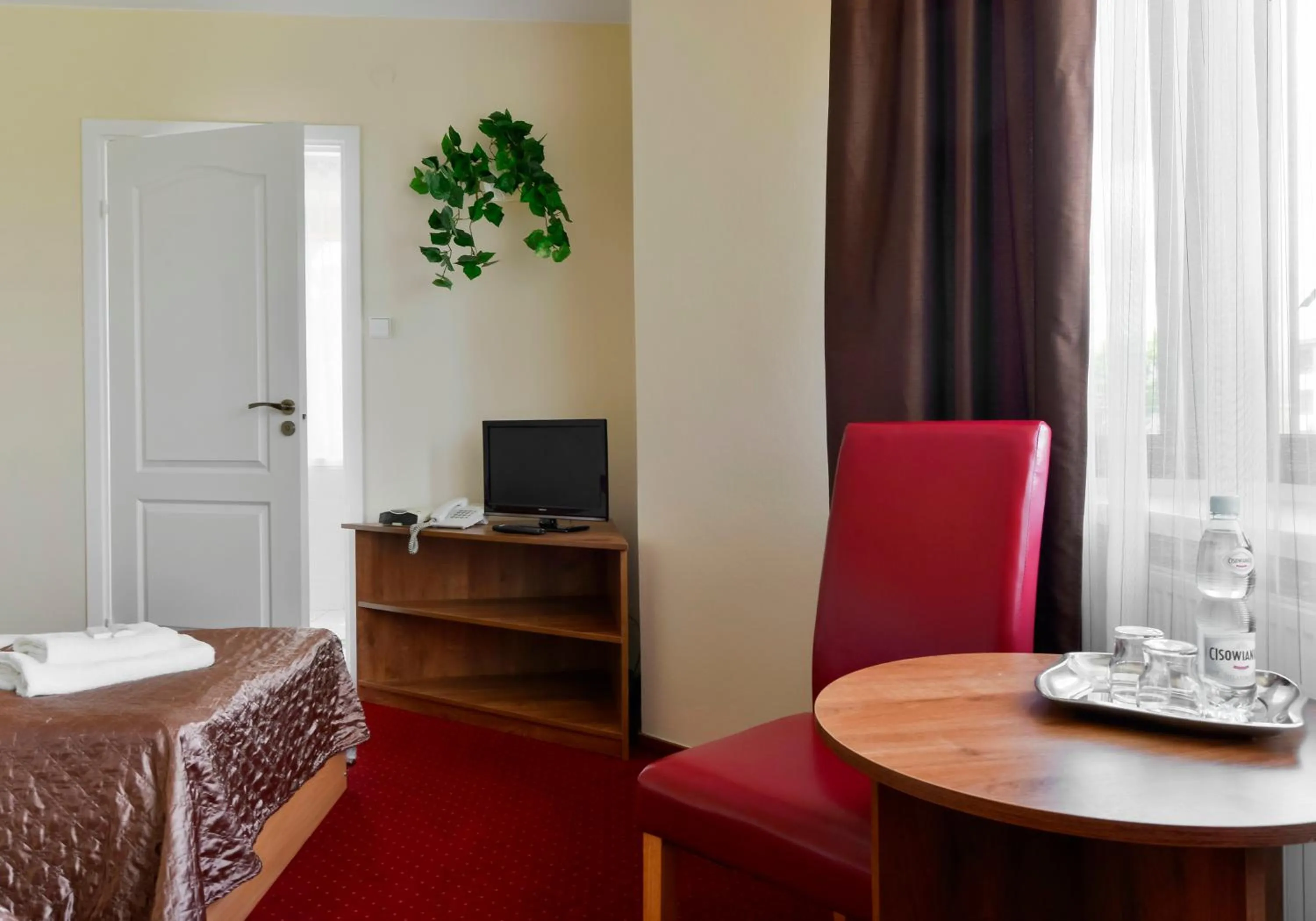 Photo of the whole room, Bed in Harmonia