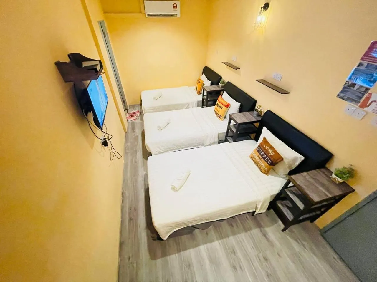 Bed in Loft Pals Urbanstay Lodge, Kapit