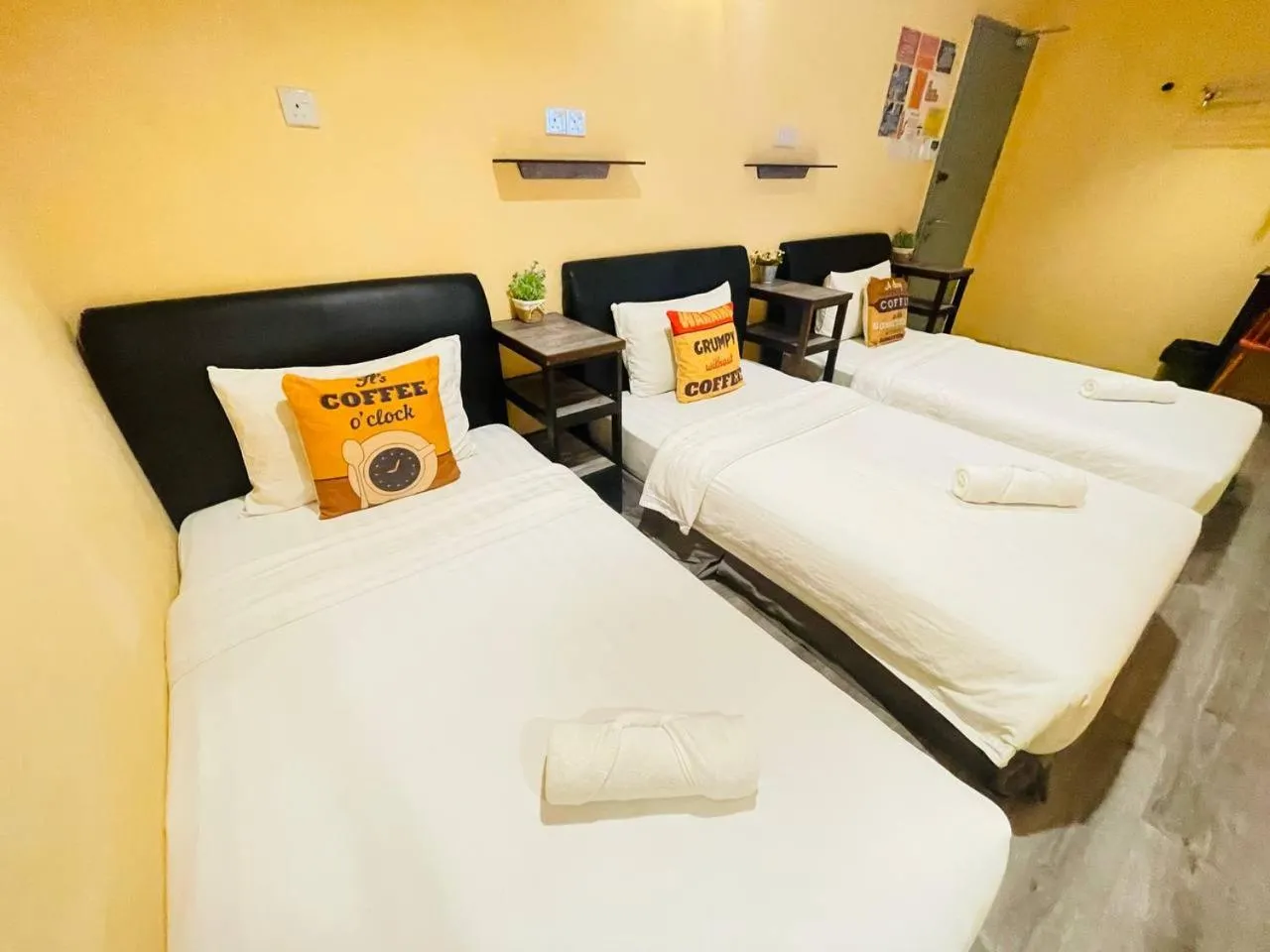 Bed in Loft Pals Urbanstay Lodge, Kapit