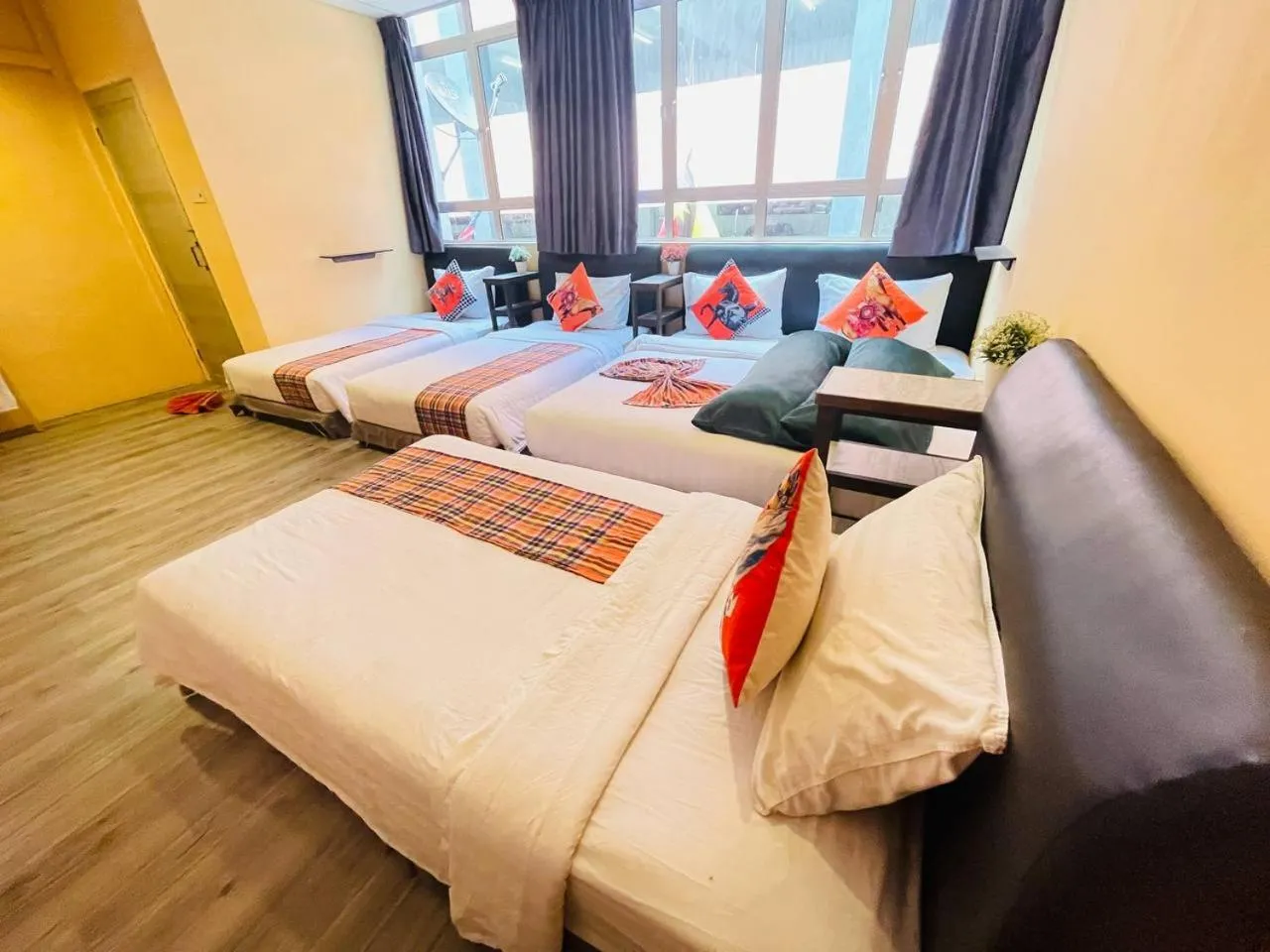 Bed in Loft Pals Urbanstay Lodge, Kapit