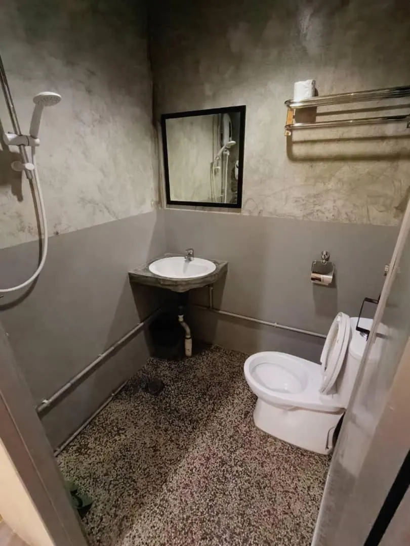 Loft Pals Urbanstay Lodge, Kapit