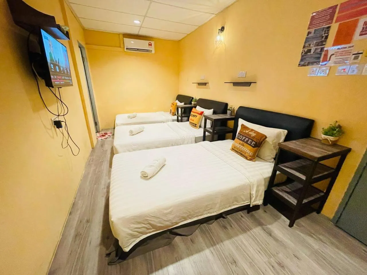 Bed in Loft Pals Urbanstay Lodge, Kapit