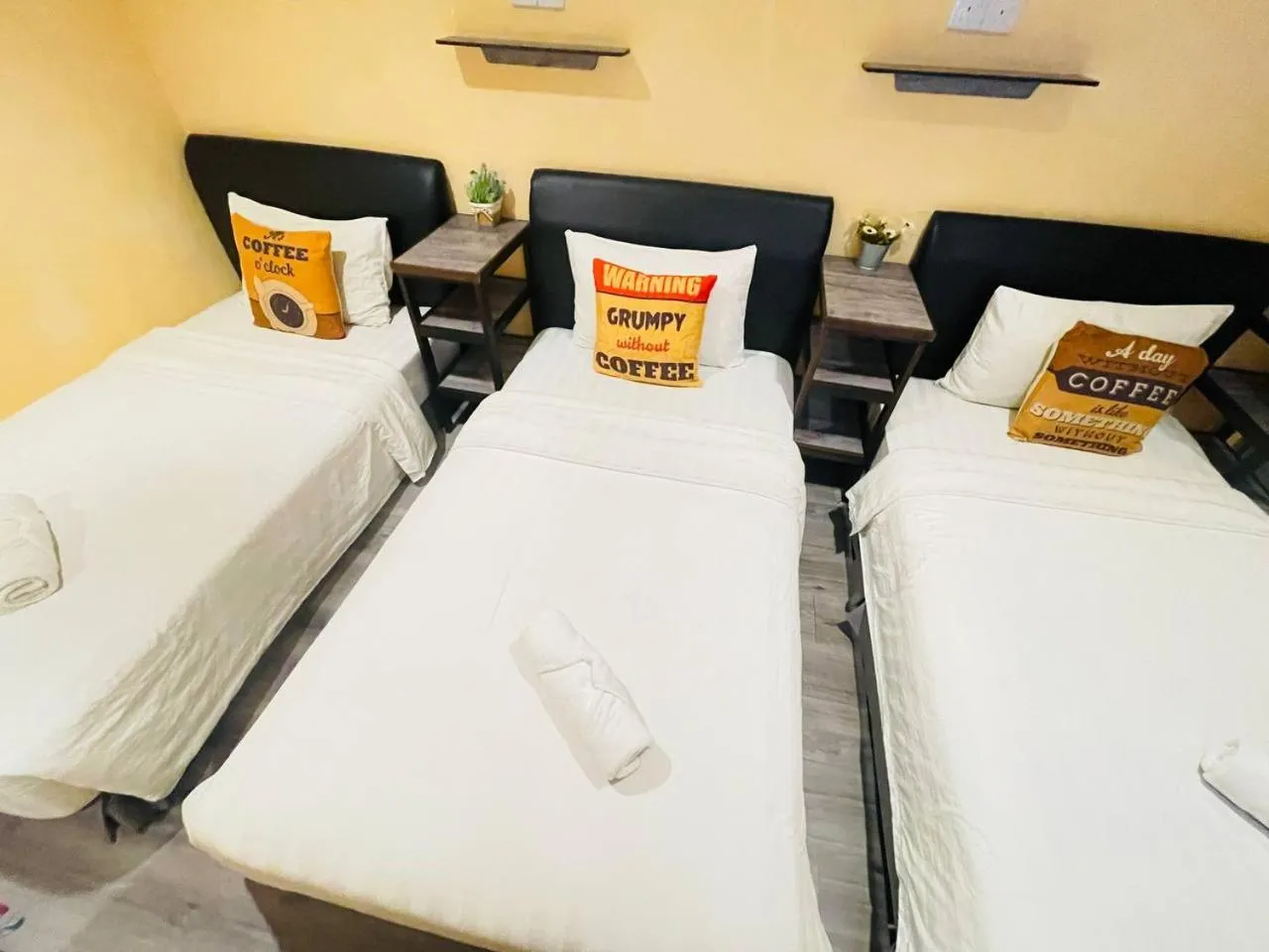 Bed in Loft Pals Urbanstay Lodge, Kapit