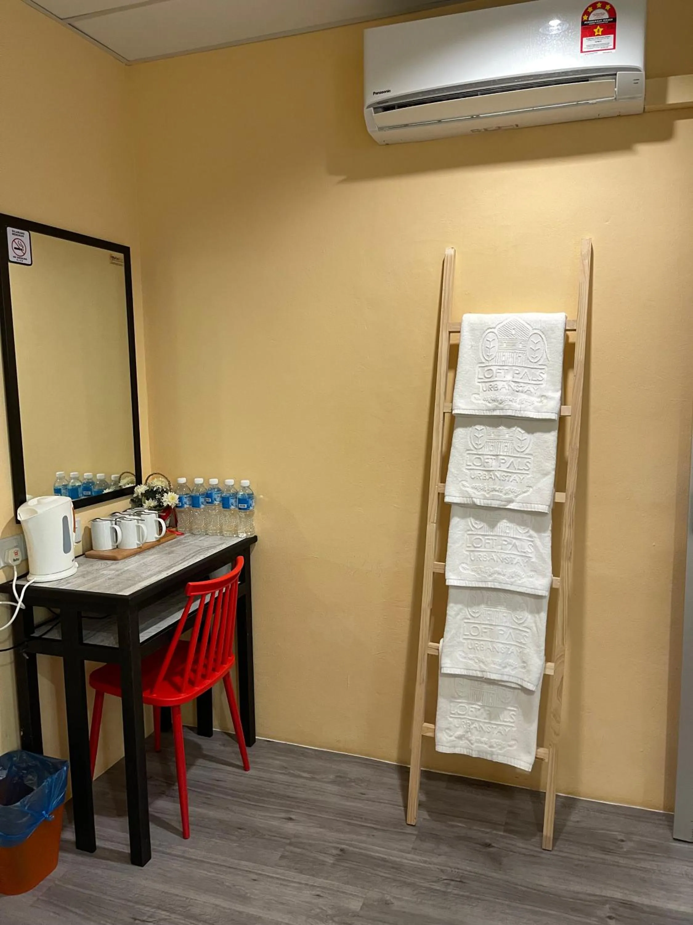 Loft Pals Urbanstay Lodge, Kapit