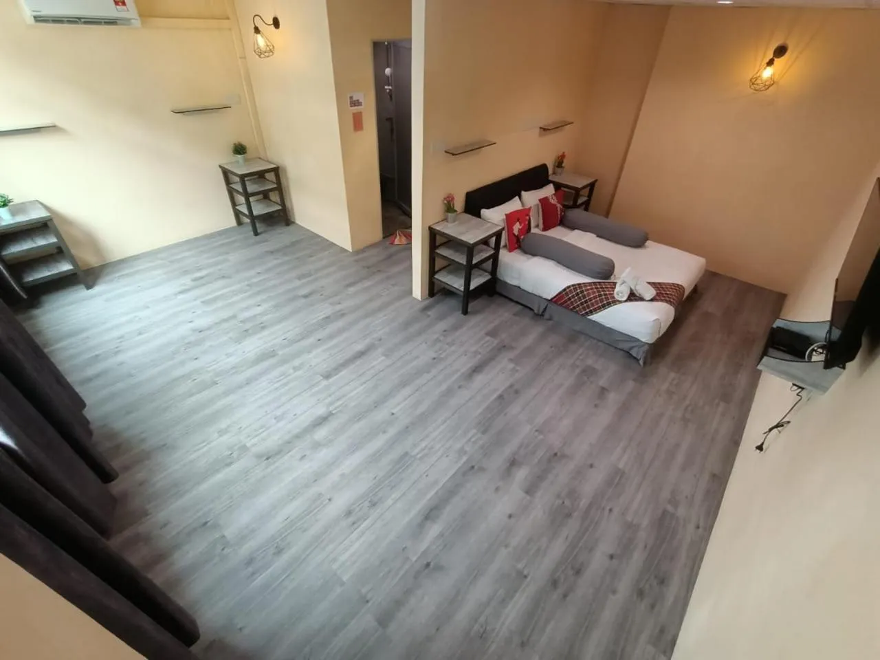 Bed in Loft Pals Urbanstay Lodge, Kapit