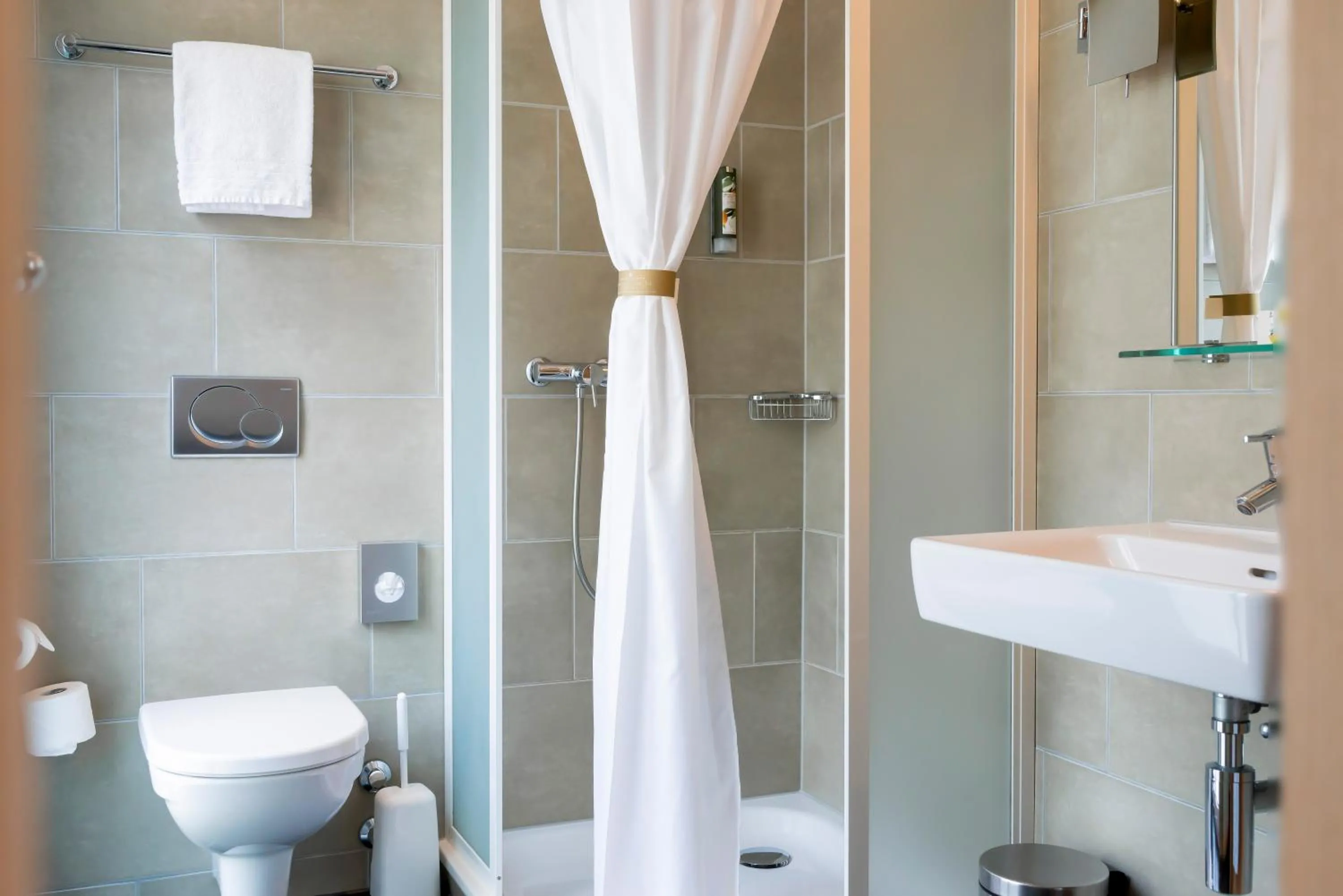 Bathroom in Hotel Krone Unterstrass