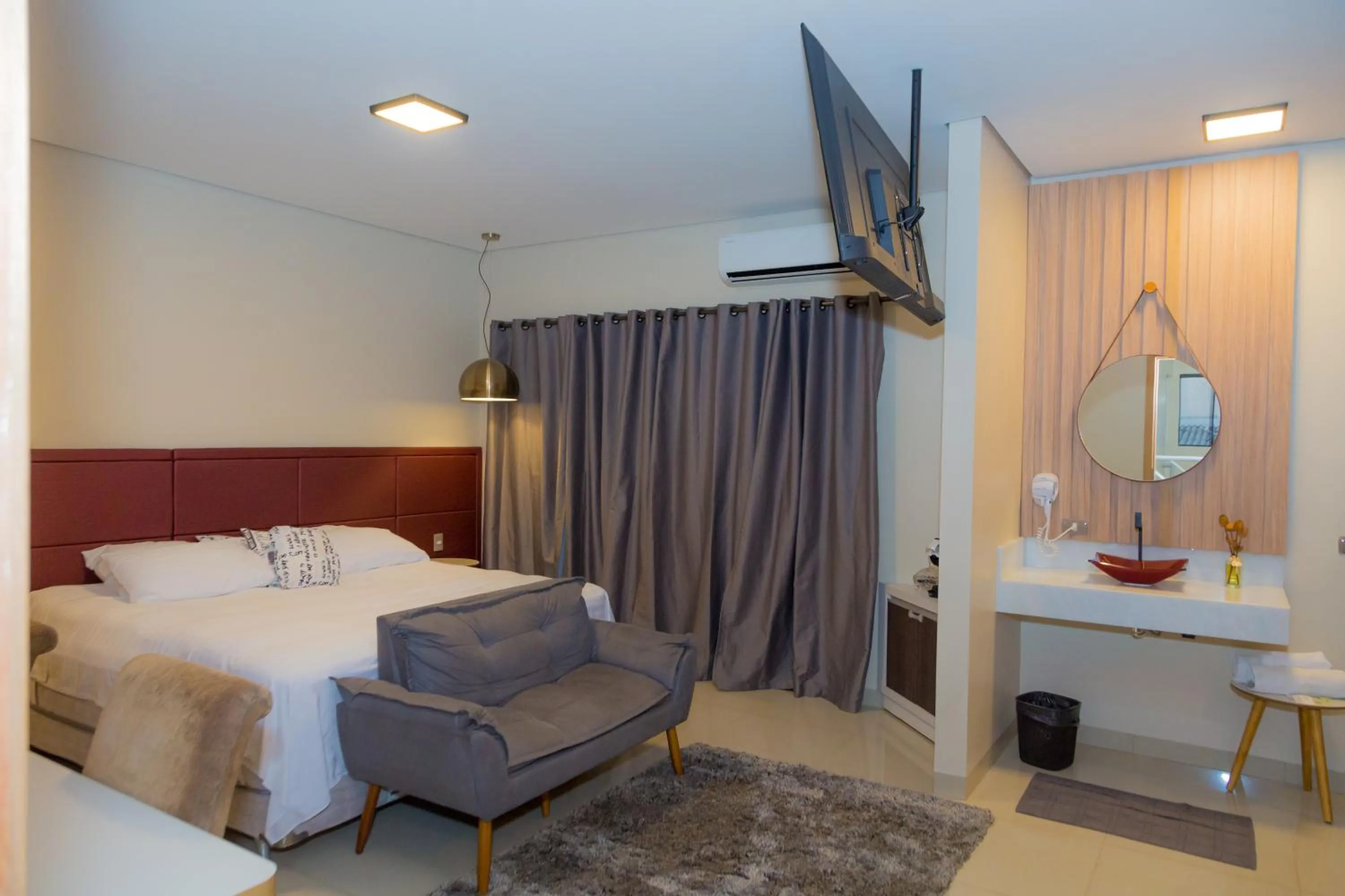 Bedroom, Bed in Hotel Itatiaia