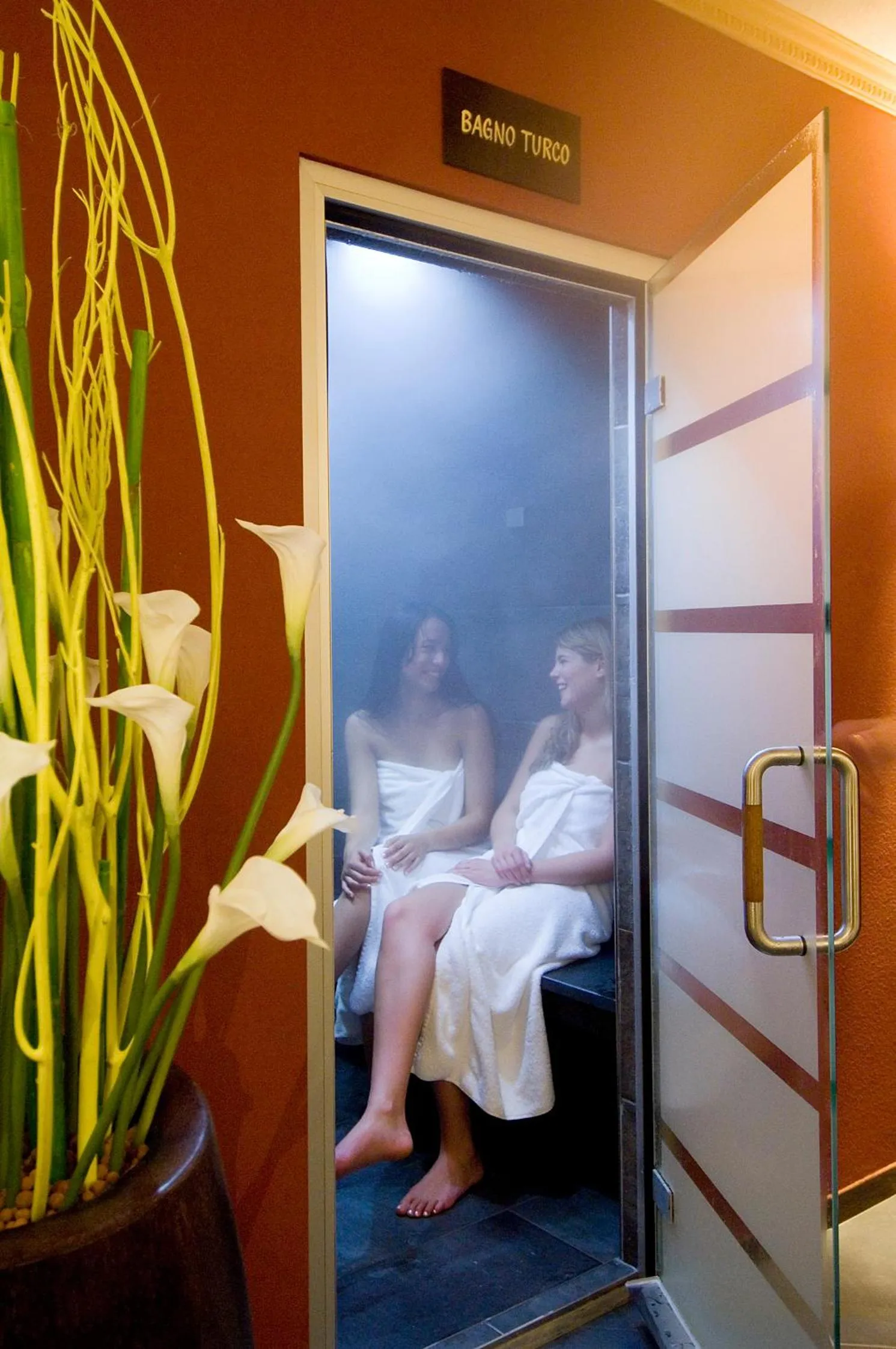 Steam room in Suitenhotel Parco Paradiso
