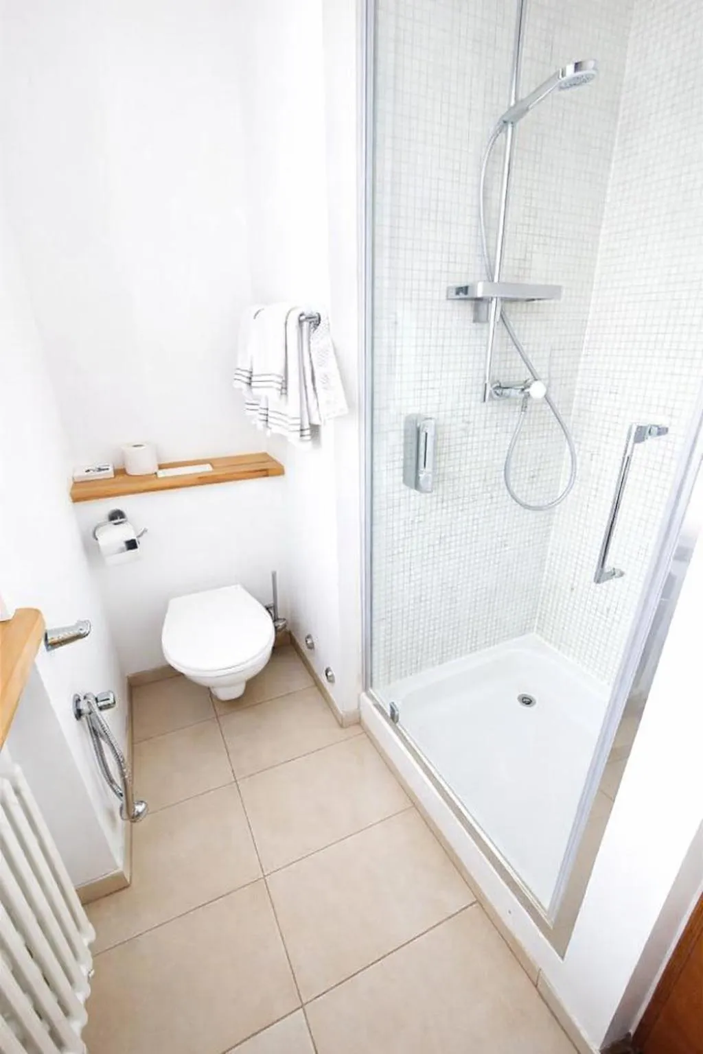 Shower in Hotel San Carlo