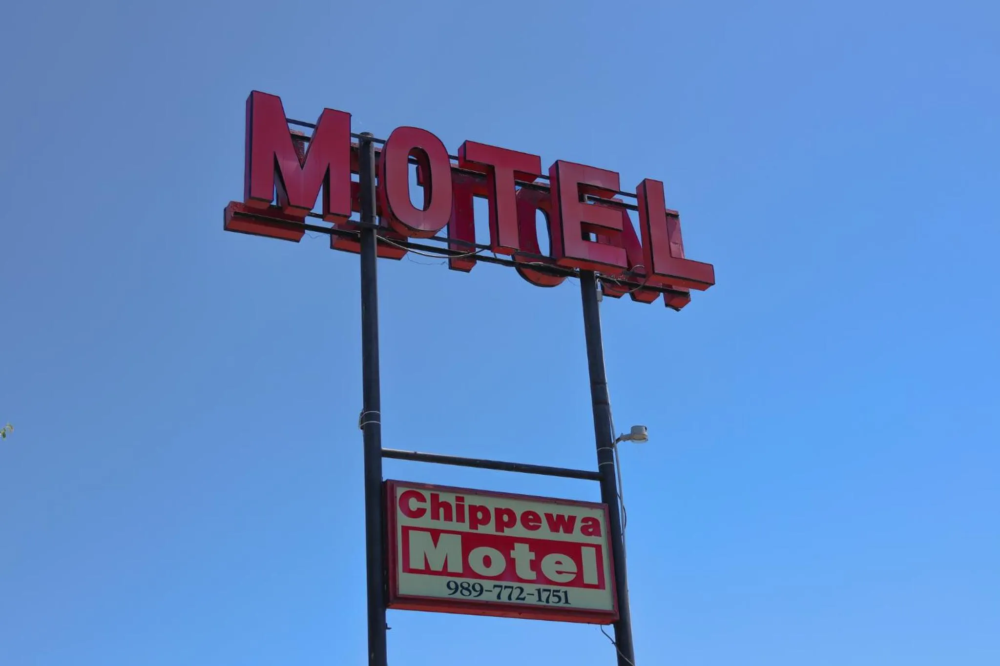 Logo/Certificate/Sign in Chippewa Motel Mount Pleasant