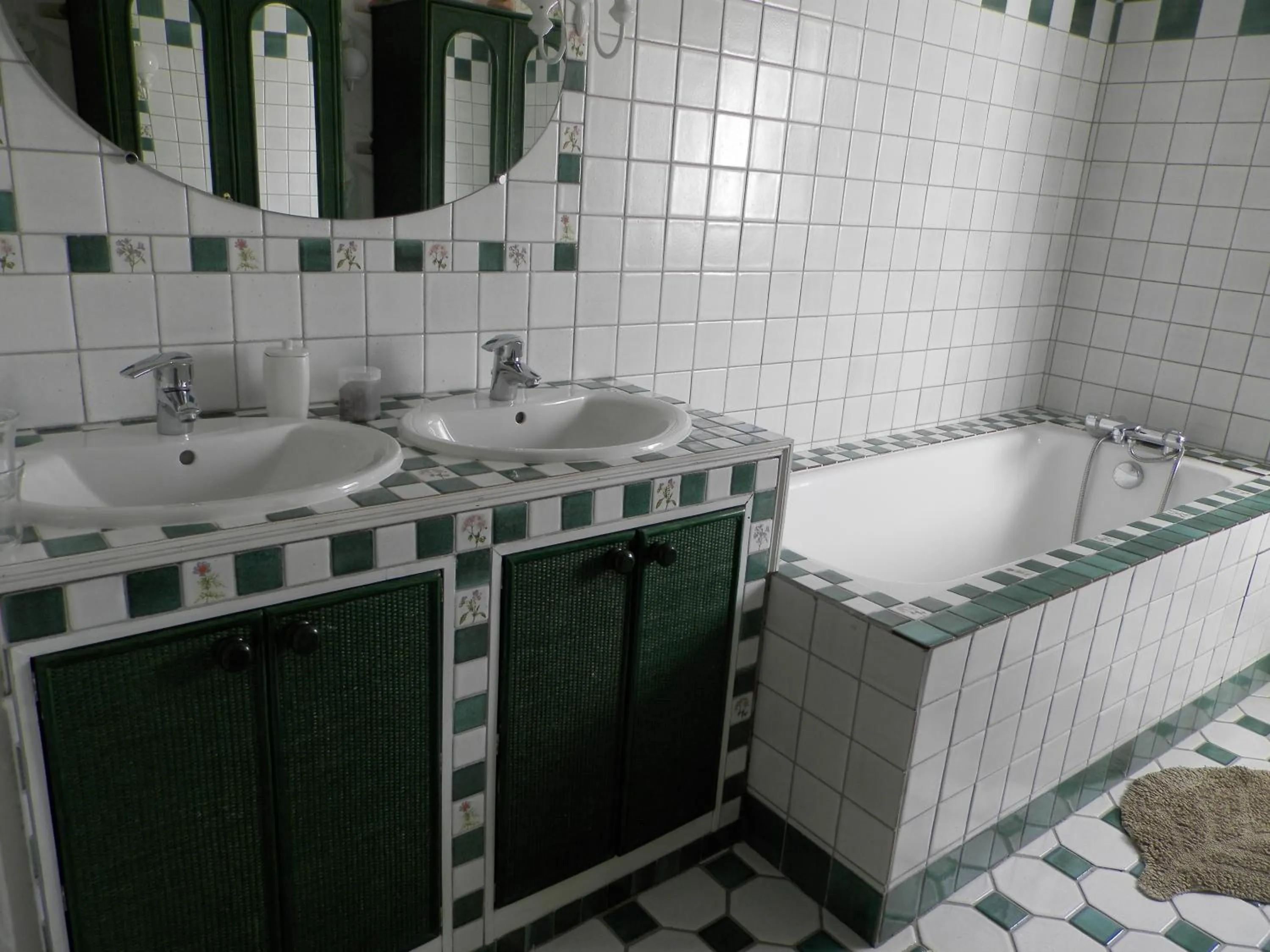 Bathroom in Au pré du Mignon aux portes du Marais Poitevin