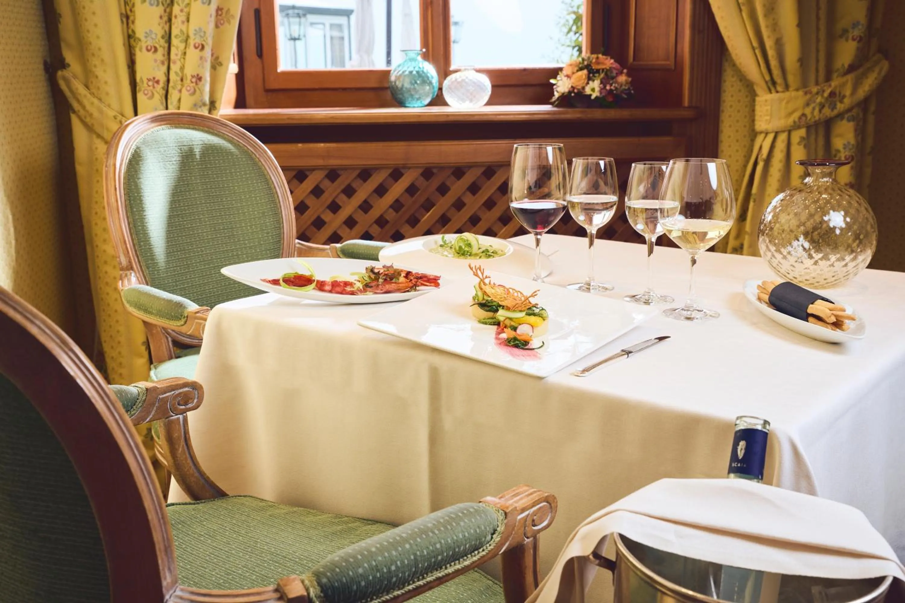 Restaurant/places to eat in Villa Principe Leopoldo