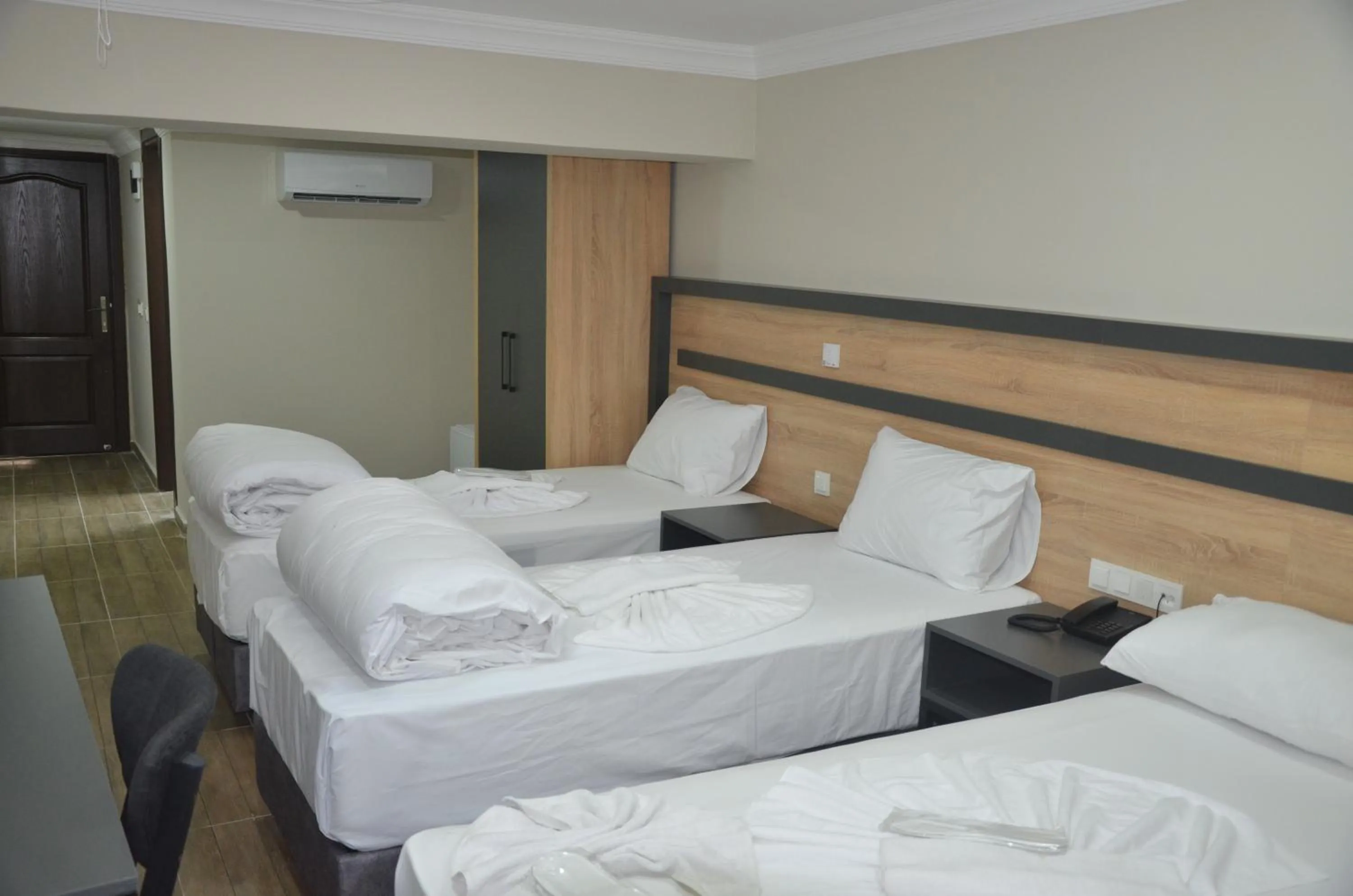Photo of the whole room, Bed in Marka Hotel