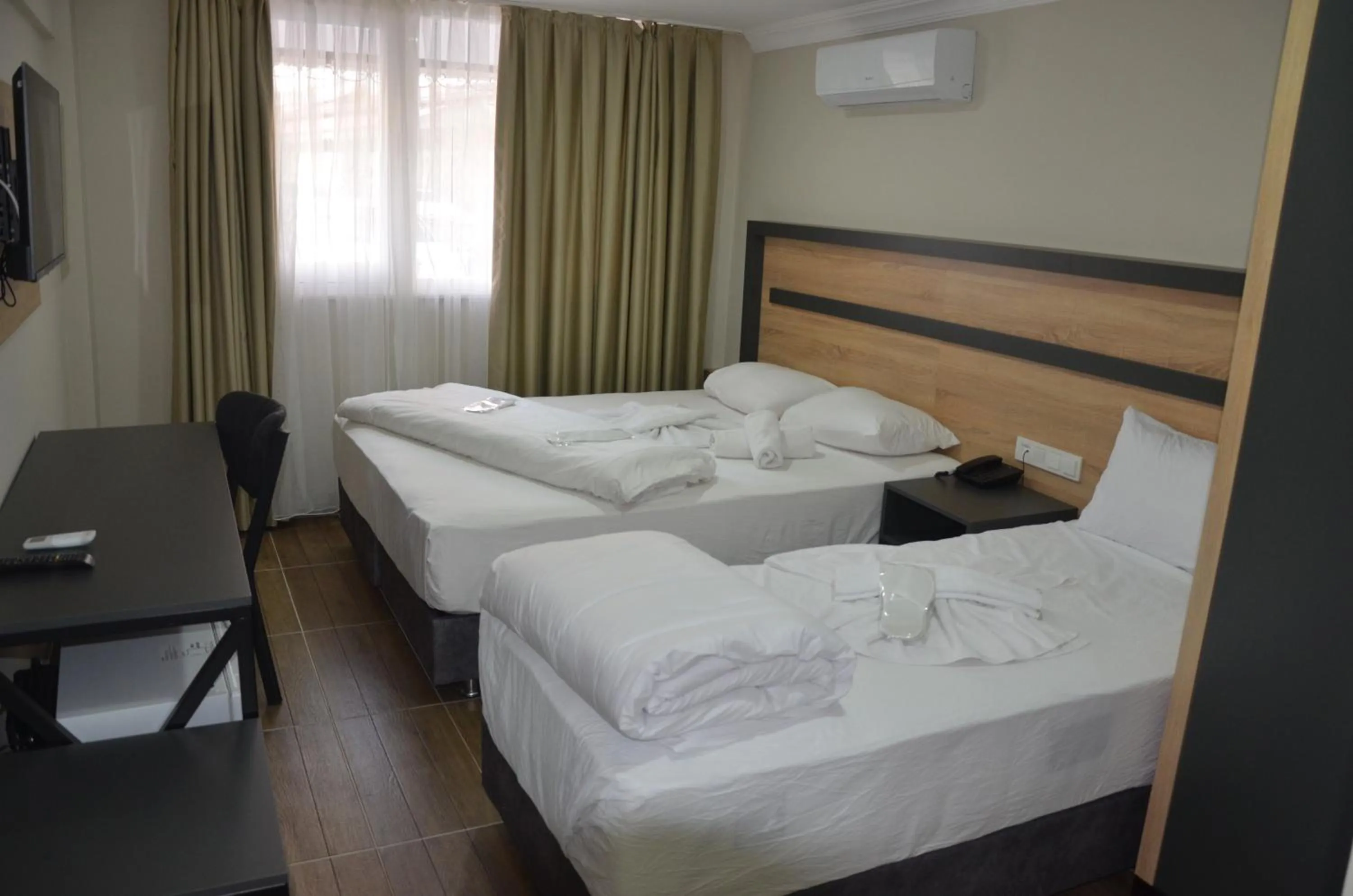 Photo of the whole room, Bed in Marka Hotel