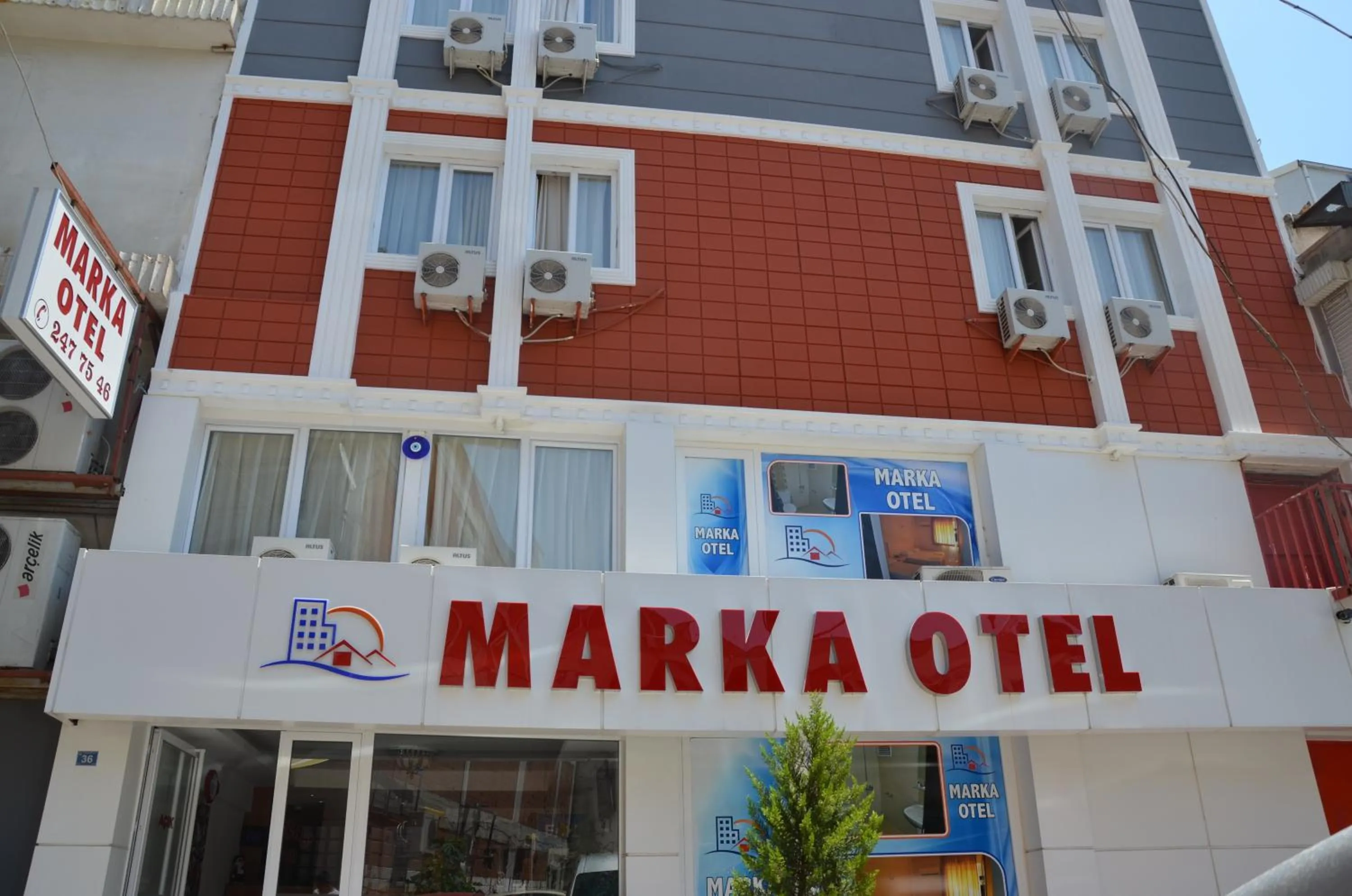 Facade/entrance in Marka Hotel