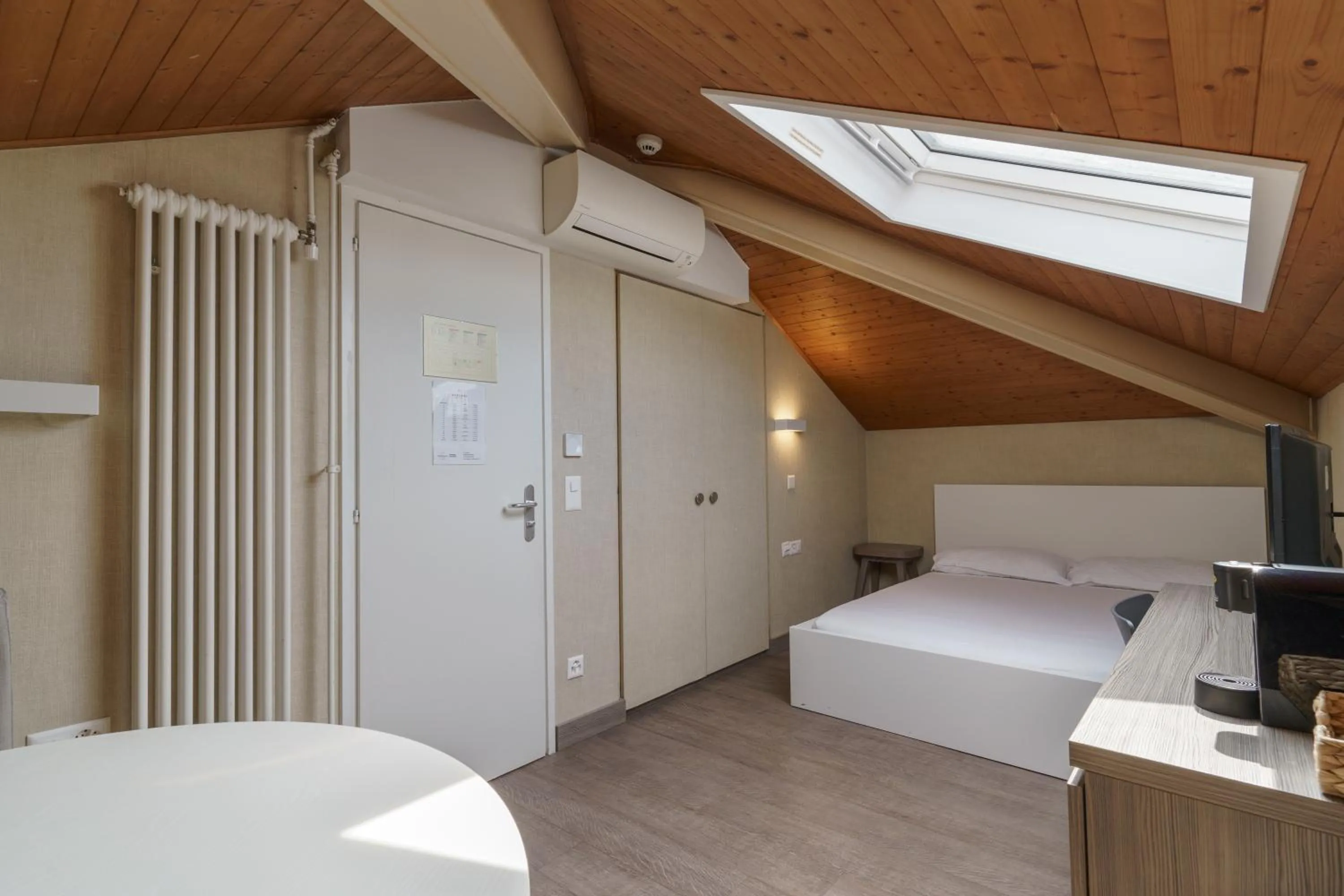 Bed in Hotel Morgana