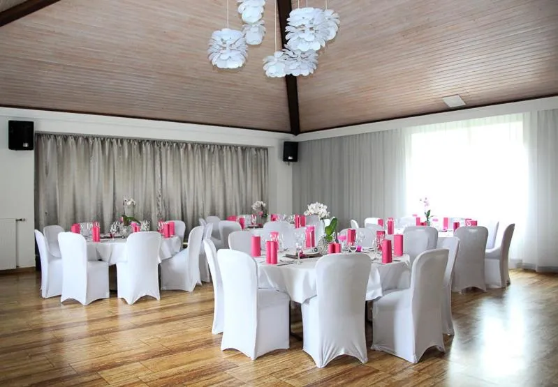 Banquet/Function facilities in Rhönblick Landhotel - Restaurant - Countrypub