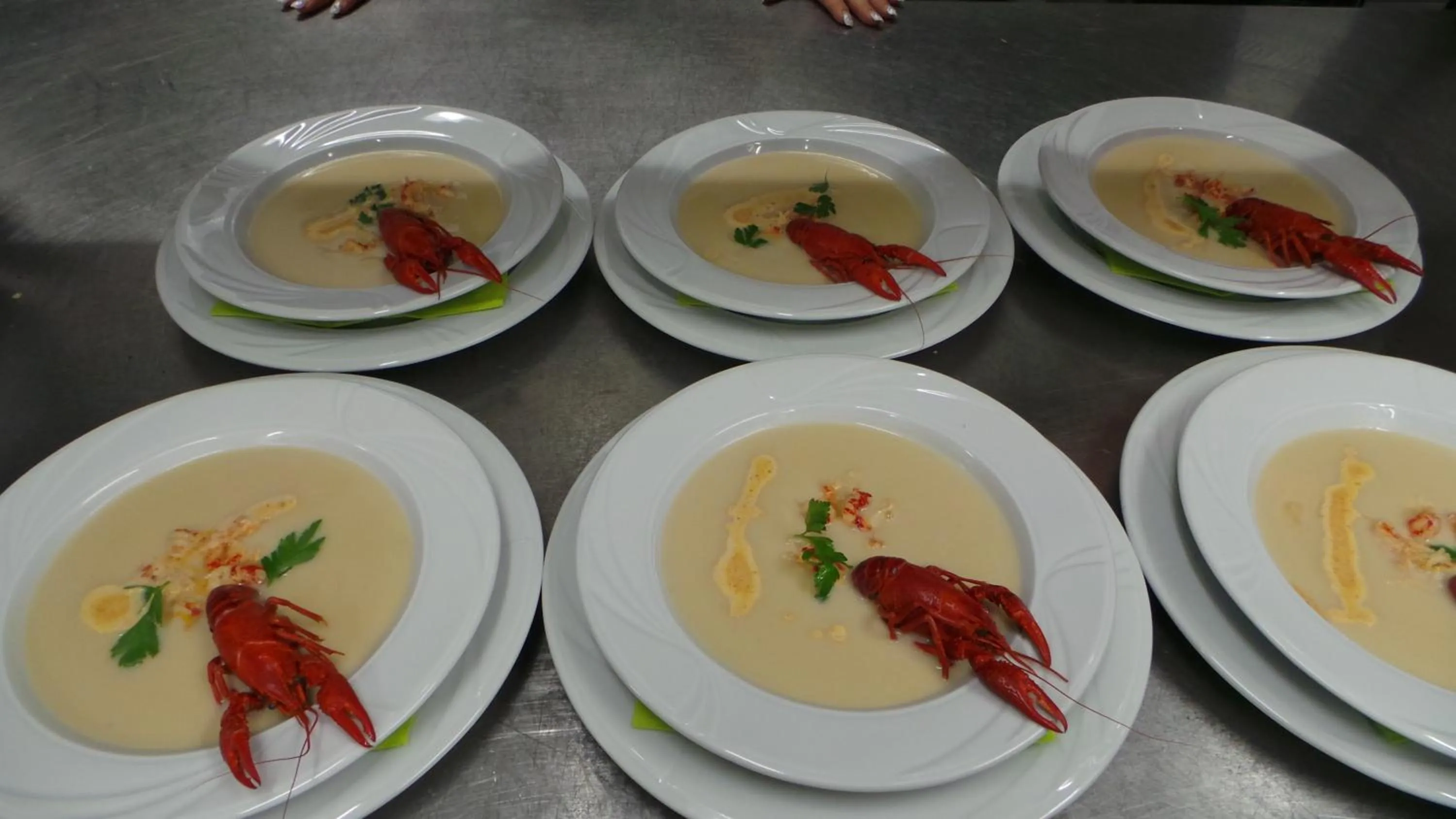 Food and drinks in Rhönblick Landhotel - Restaurant - Countrypub